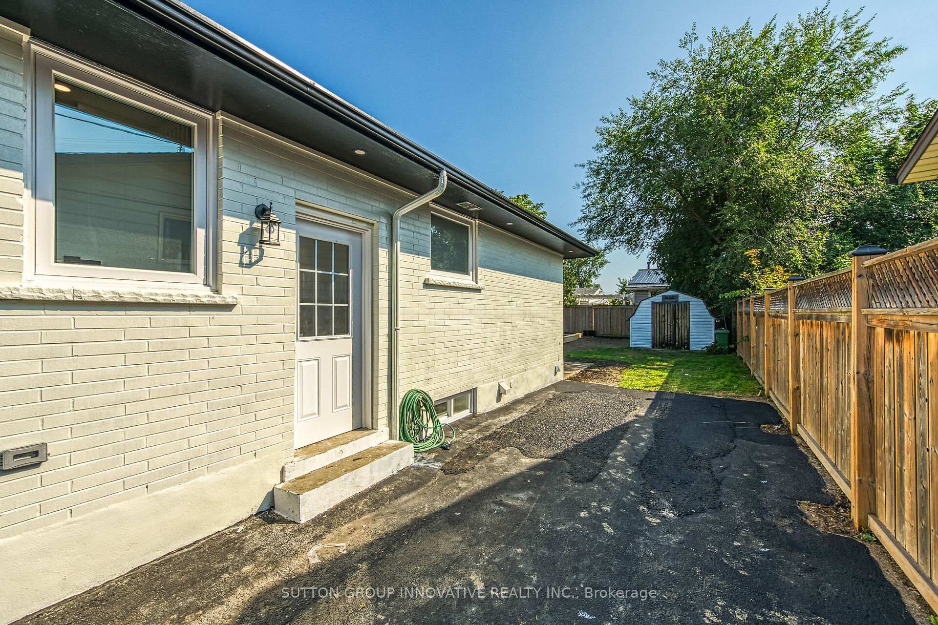 Photo 38 of 4 Lilacside Drive, Hamilton, Thorner — HOMEH
