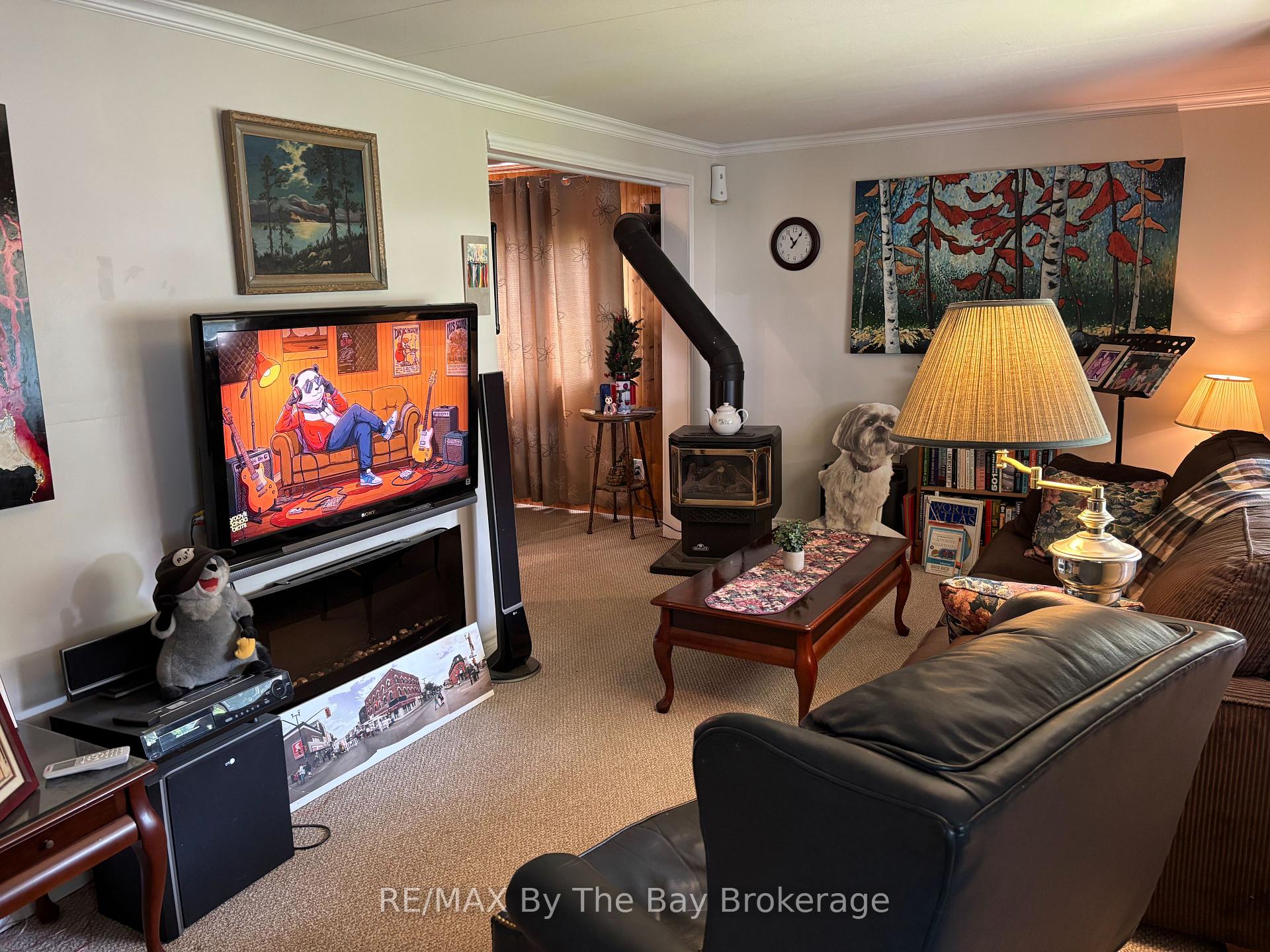 Photo 9 of 60 Flora Drive, Innisfil, Rural Innisfil — HOMEH