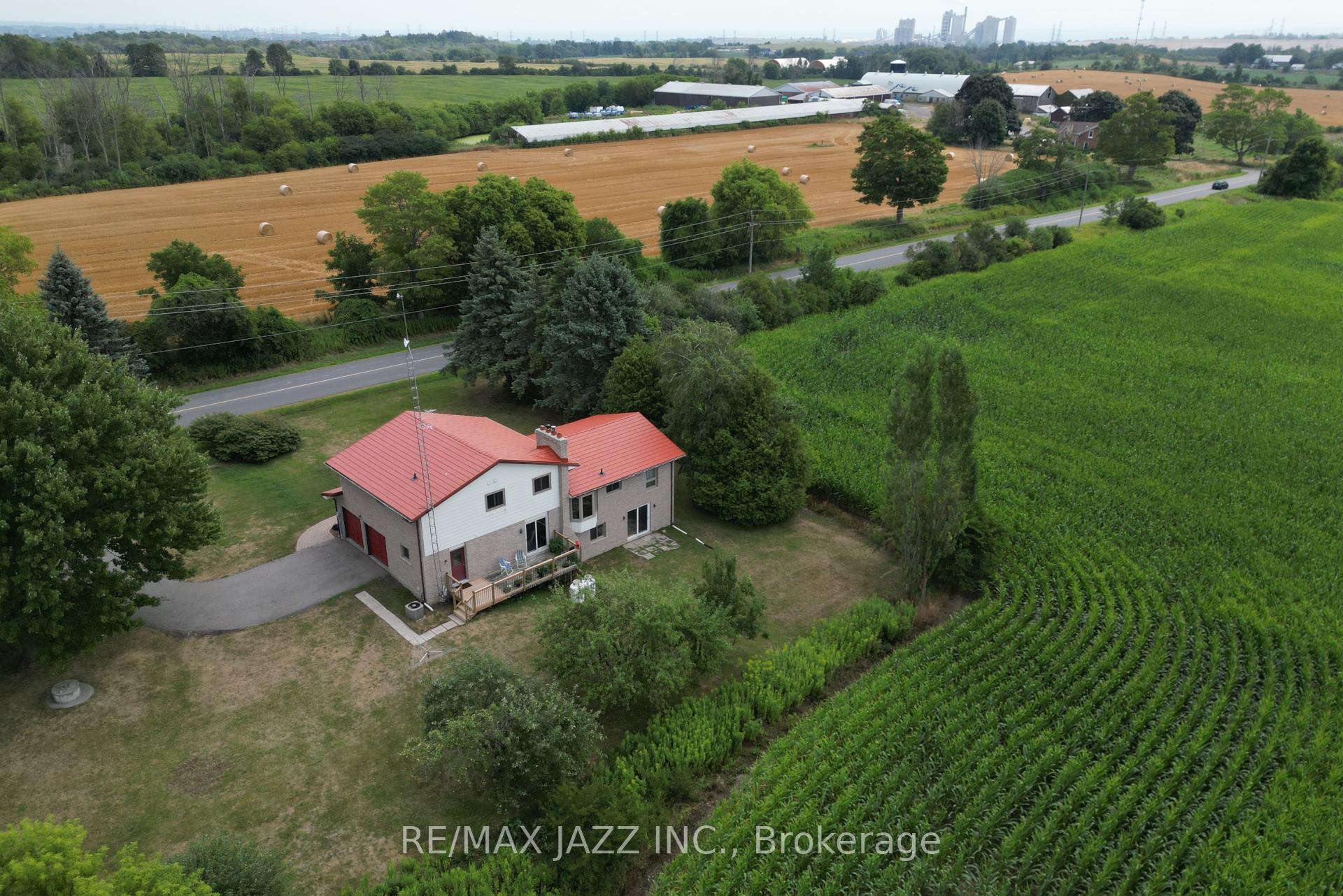 Photo 2 of 1404 Holt Road, Clarington, Bowmanville — HOMEH
