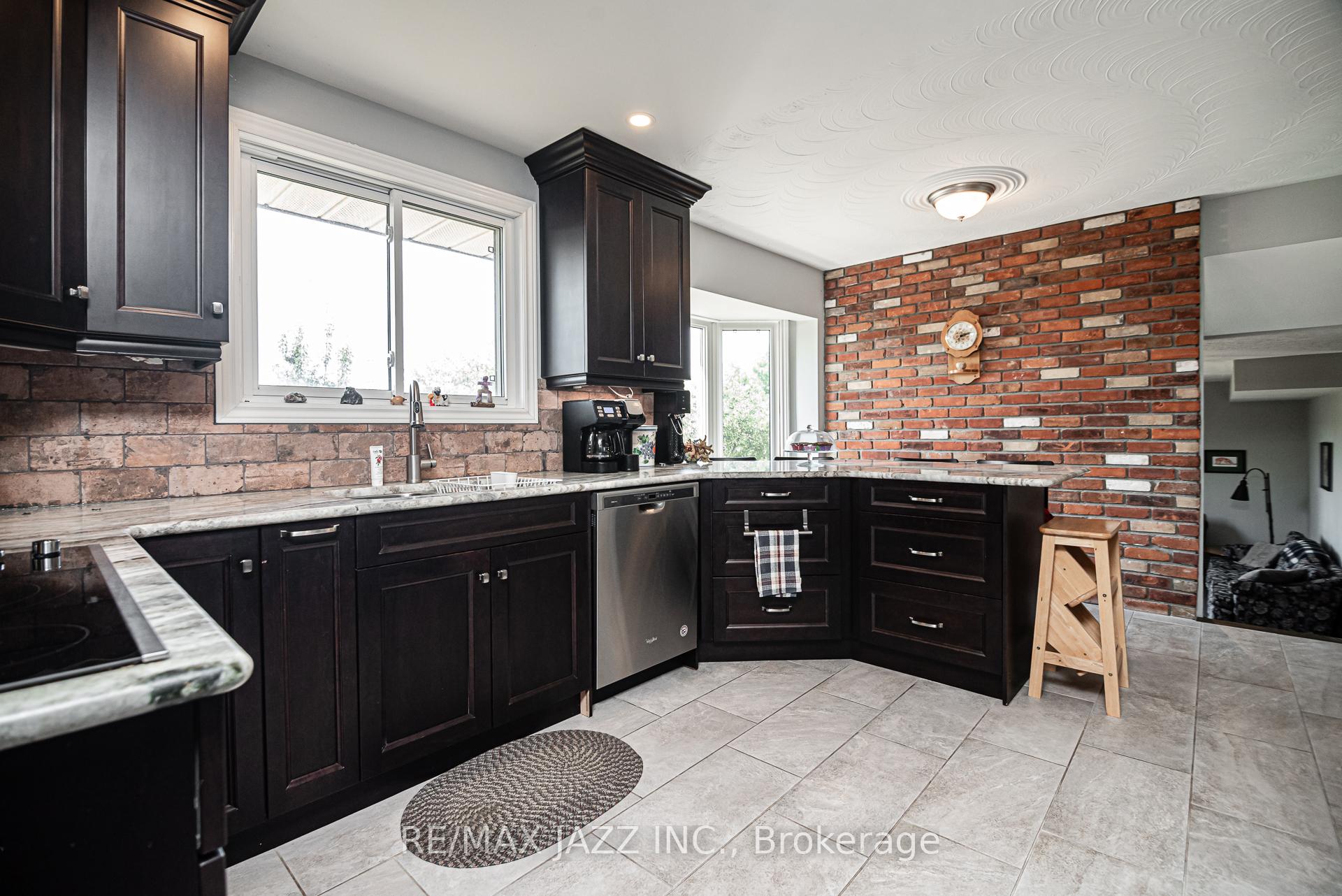 Photo 19 of 1404 Holt Road, Clarington, Bowmanville — HOMEH
