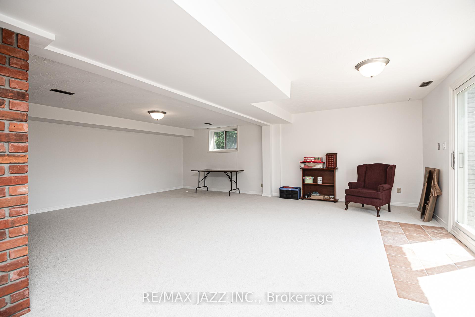 Photo 16 of 1404 Holt Road, Clarington, Bowmanville — HOMEH