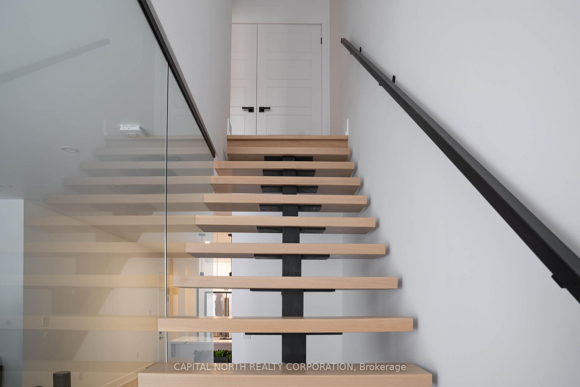 Photo 3 of 67 Callandar Road, Brampton, Northwest Brampton — HOMEH