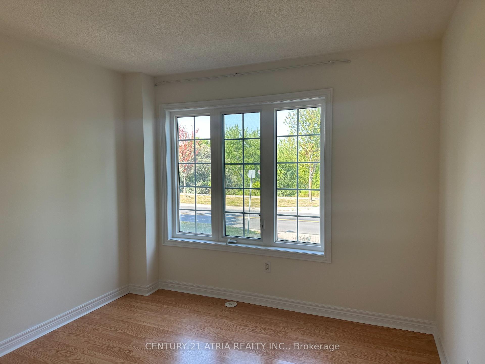 Photo 8 of 609 Country glen Road, Markham, Cornell — HOMEH