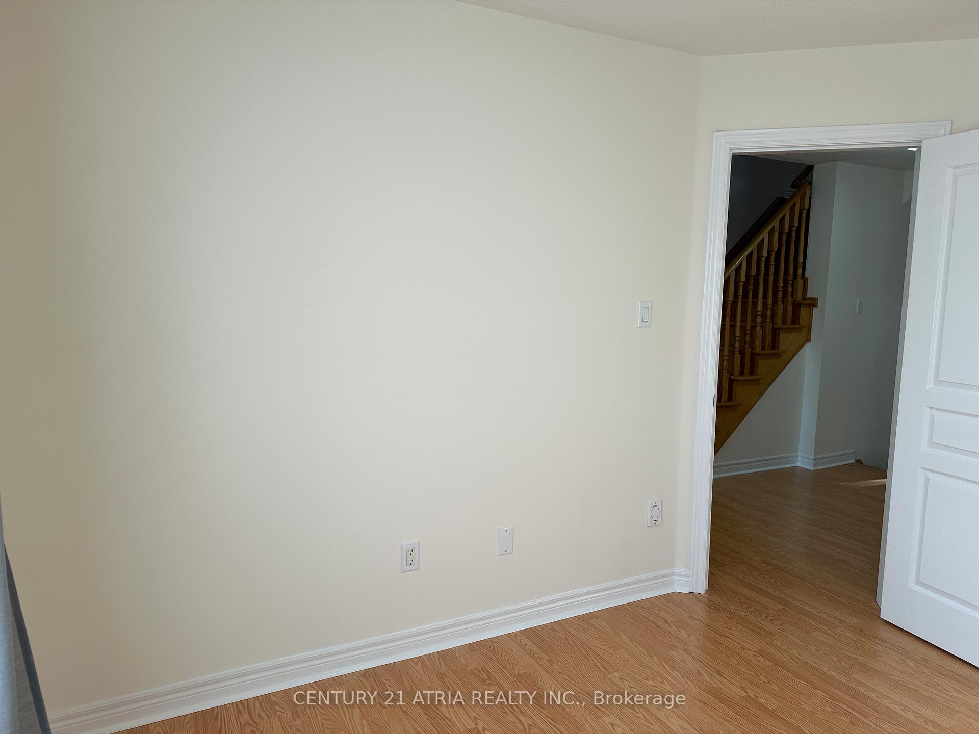 Photo 3 of 609 Country glen Road, Markham, Cornell — HOMEH