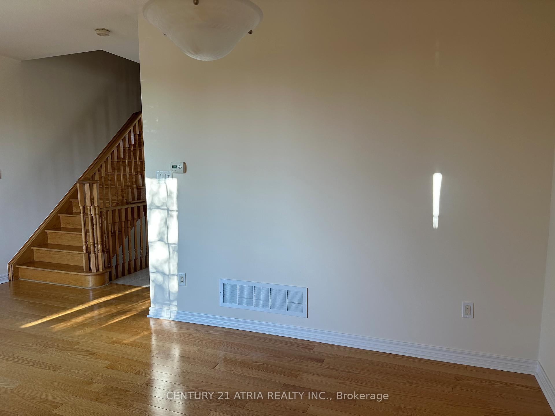 Photo 17 of 609 Country glen Road, Markham, Cornell — HOMEH