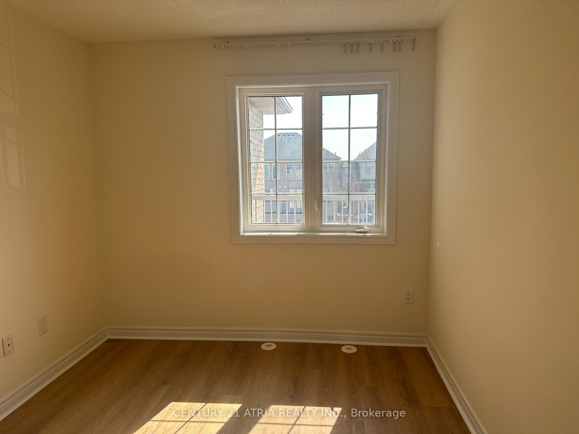 Photo 23 of 609 Country glen Road, Markham, Cornell — HOMEH
