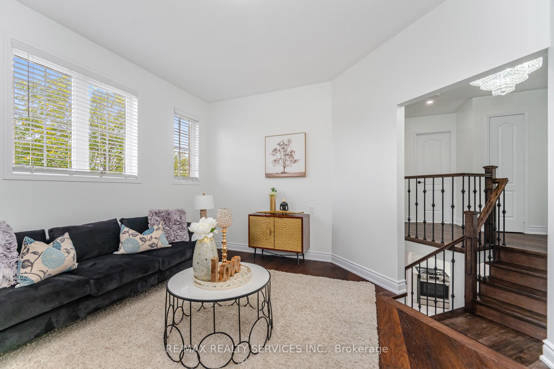 Photo 29 of 12 Woodvalley Drive, Brampton, Fletcher's Meadow — HOMEH
