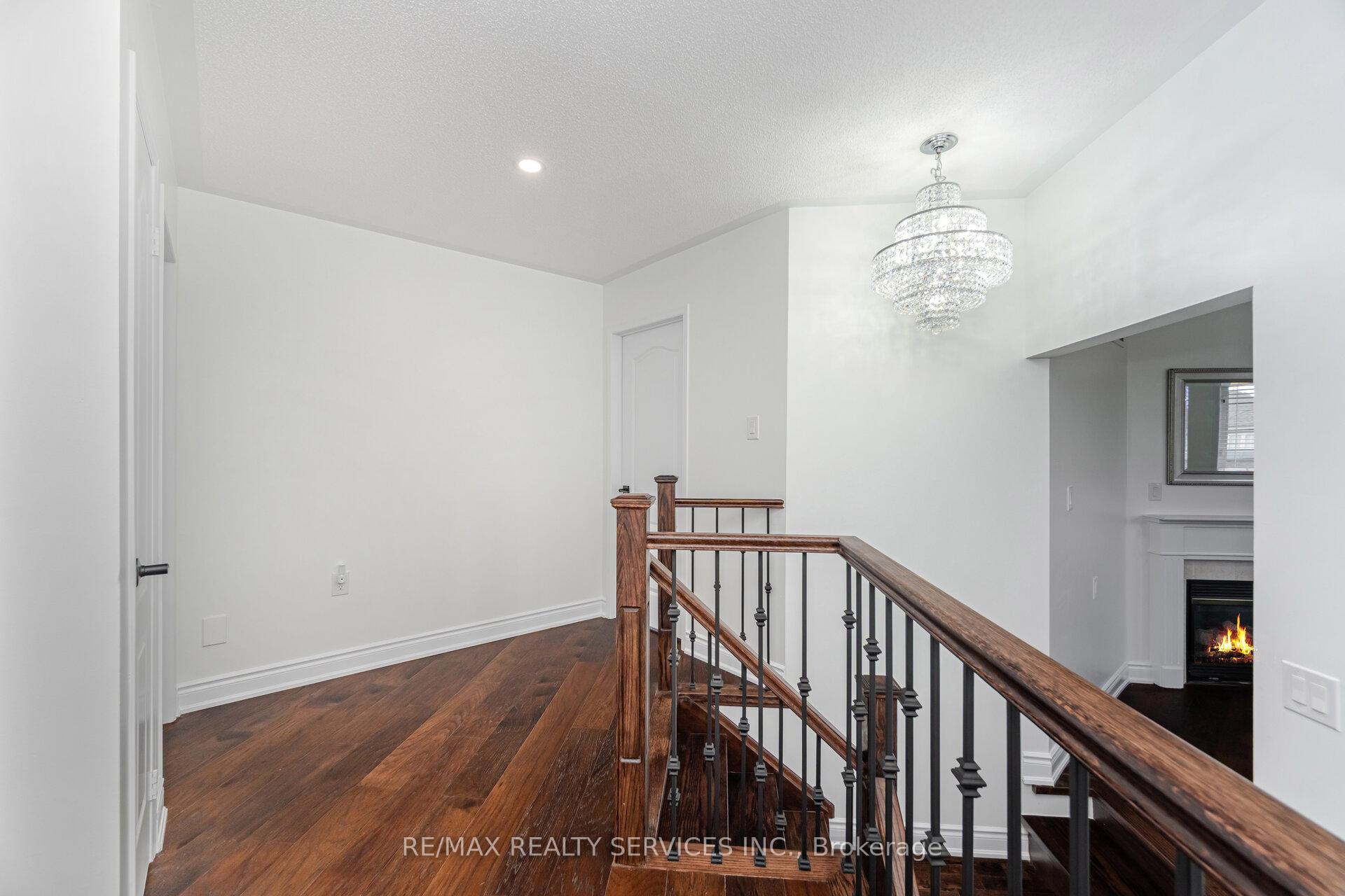 Photo 45 of 12 Woodvalley Drive, Brampton, Fletcher's Meadow — HOMEH