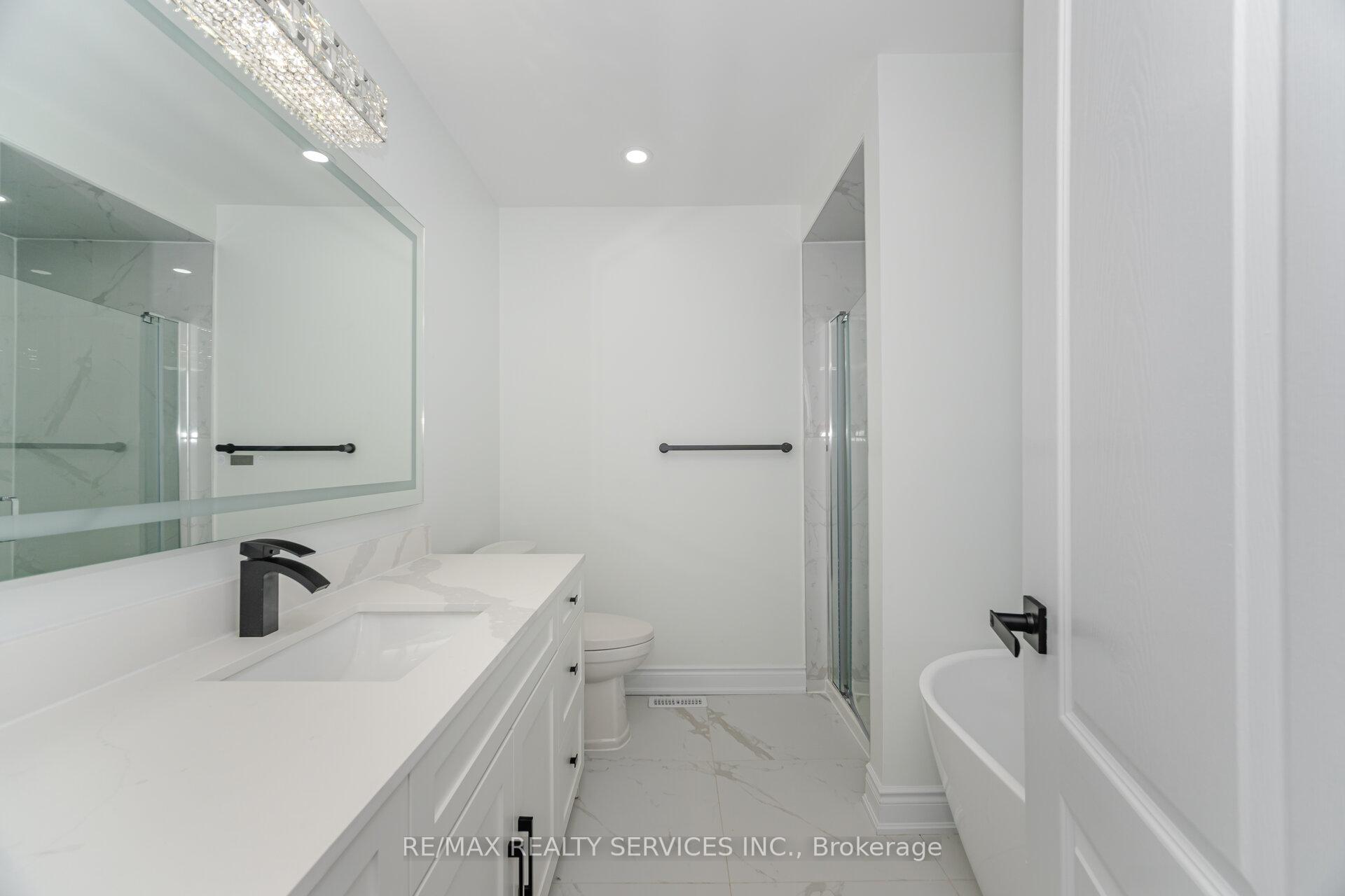 Photo 48 of 12 Woodvalley Drive, Brampton, Fletcher's Meadow — HOMEH