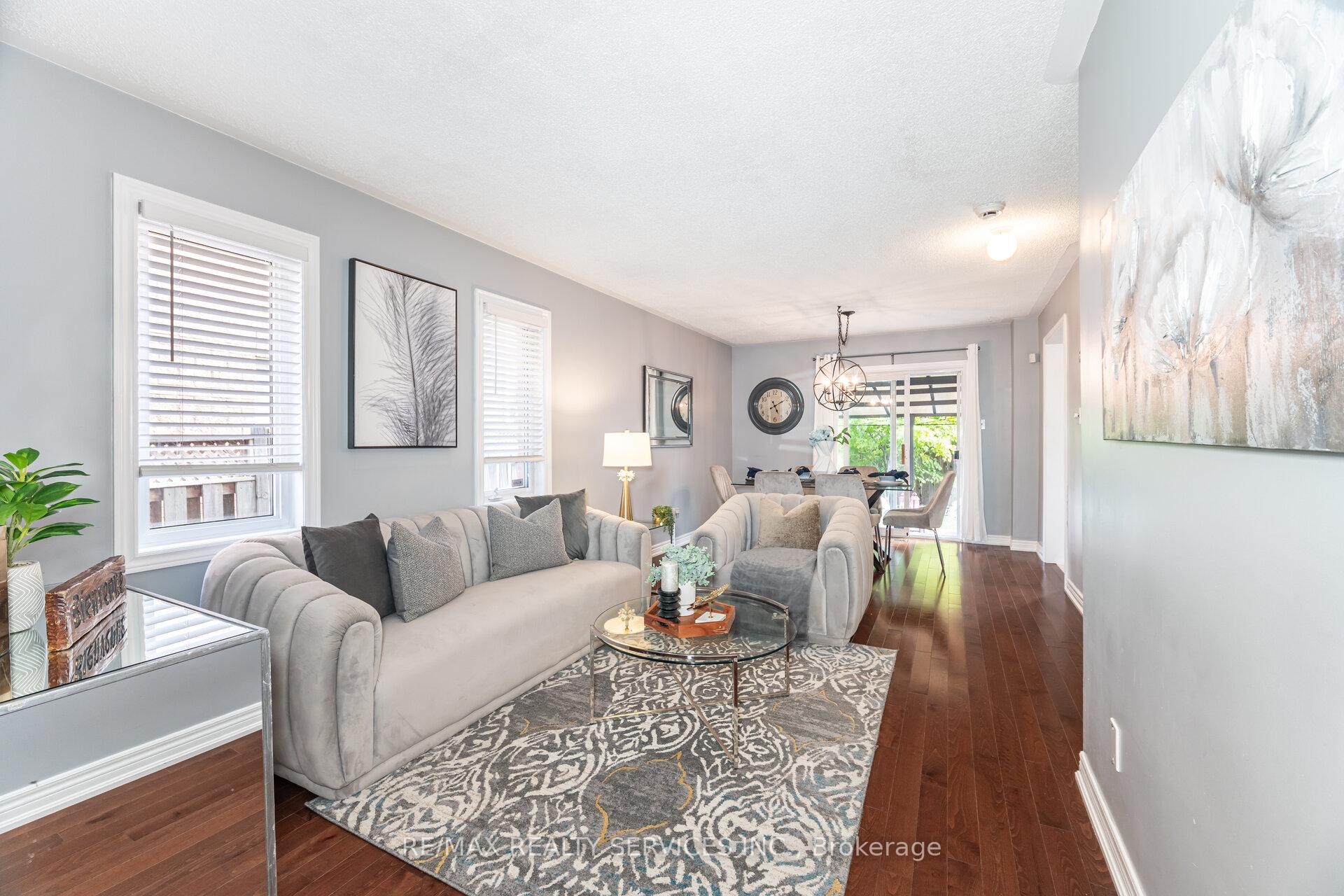 Photo 7 of 123 Farthingale Crescent, Brampton, Fletcher's Meadow — HOMEH