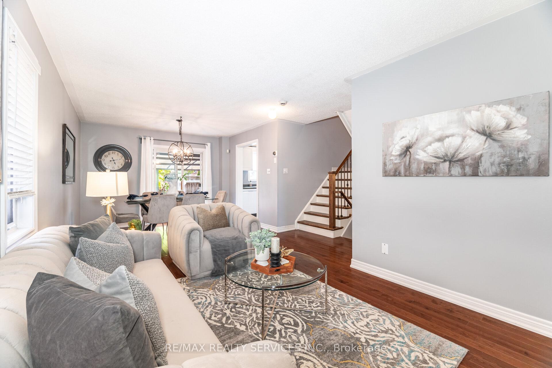 Photo 14 of 123 Farthingale Crescent, Brampton, Fletcher's Meadow — HOMEH