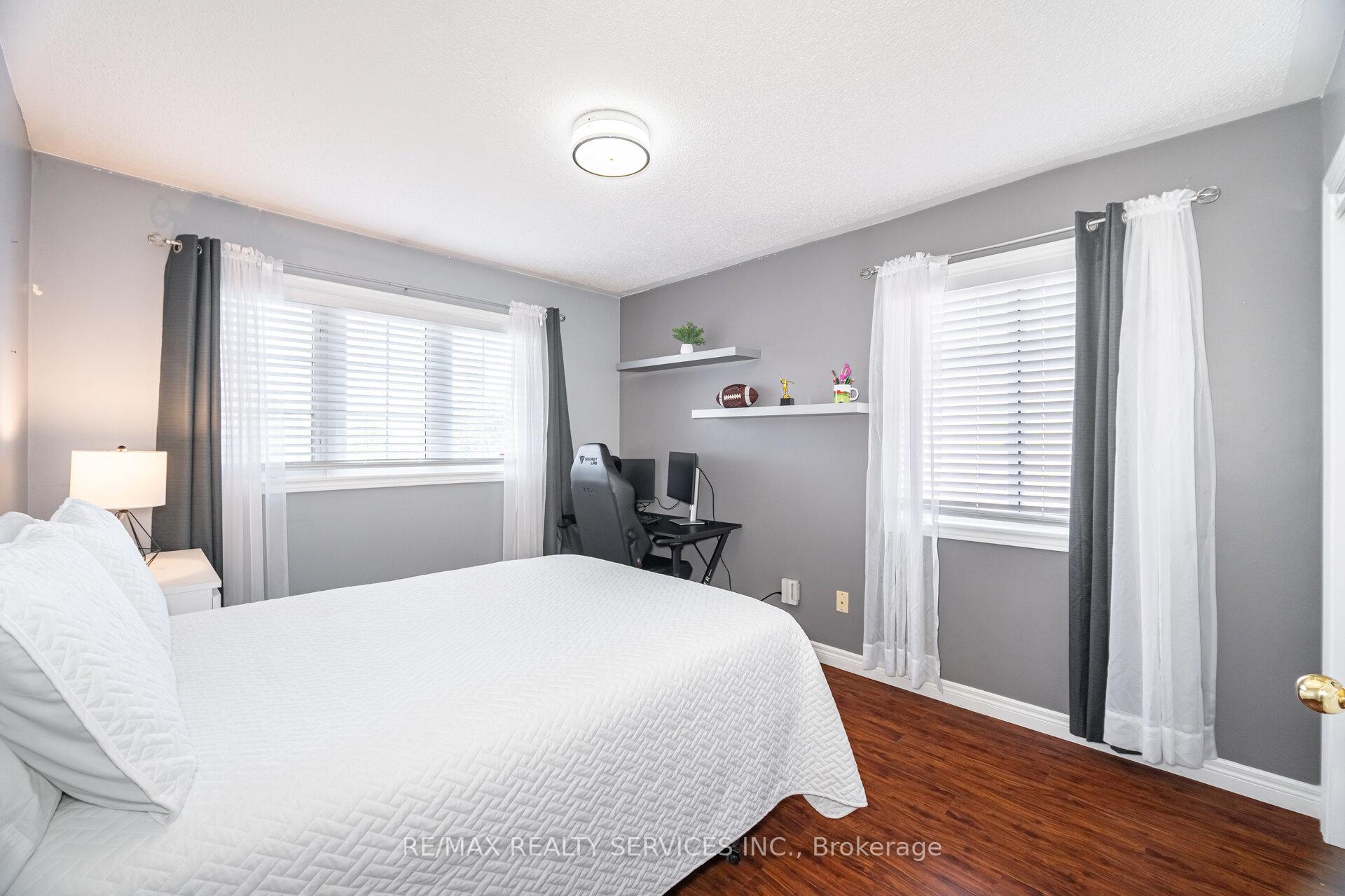 Photo 27 of 123 Farthingale Crescent, Brampton, Fletcher's Meadow — HOMEH