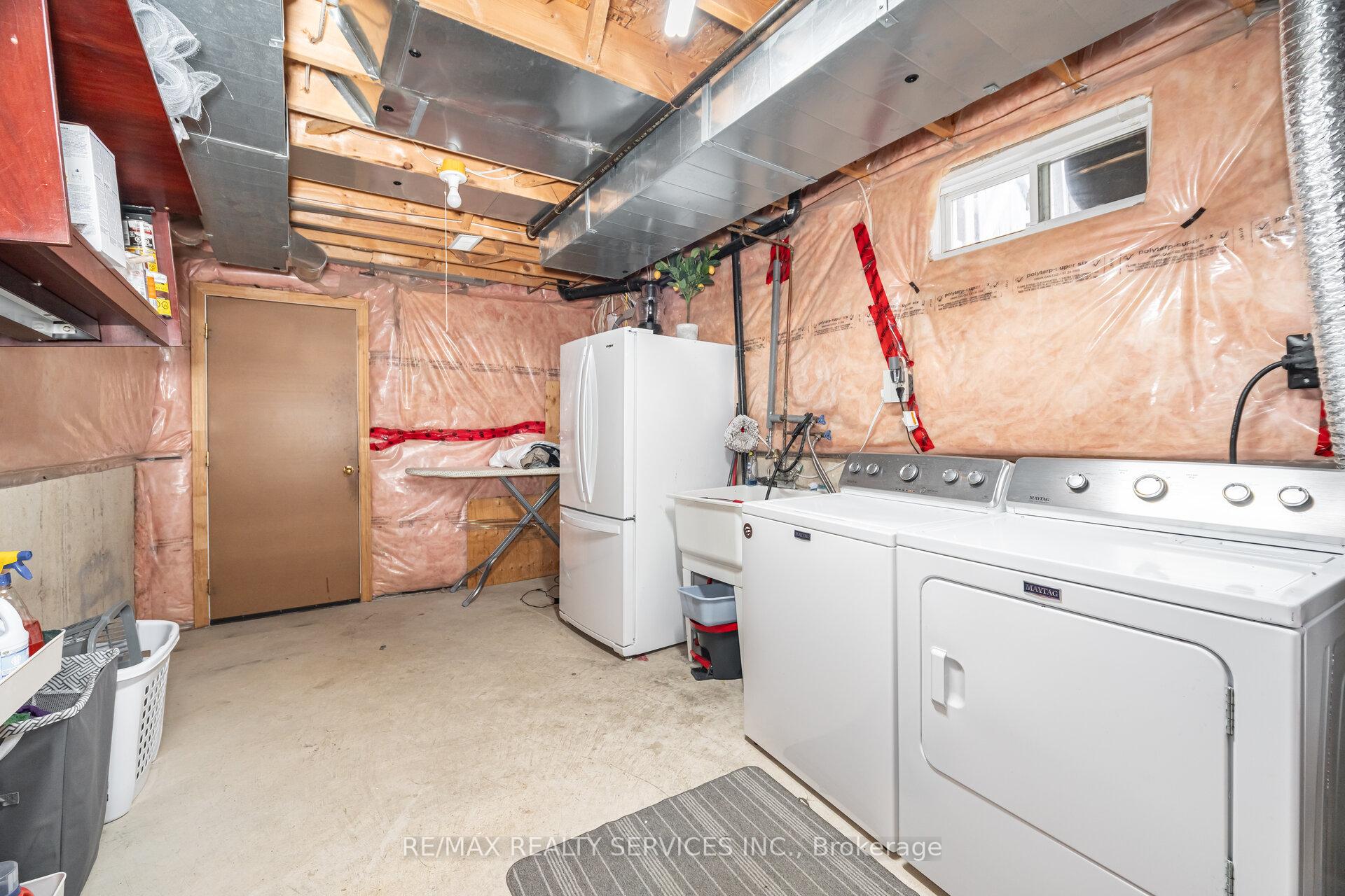 Photo 26 of 123 Farthingale Crescent, Brampton, Fletcher's Meadow — HOMEH