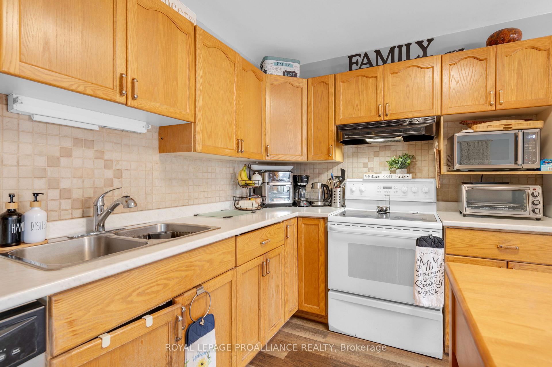 Photo 25 of Unit B, 162 Prince Edward Street, Brighton — HOMEH