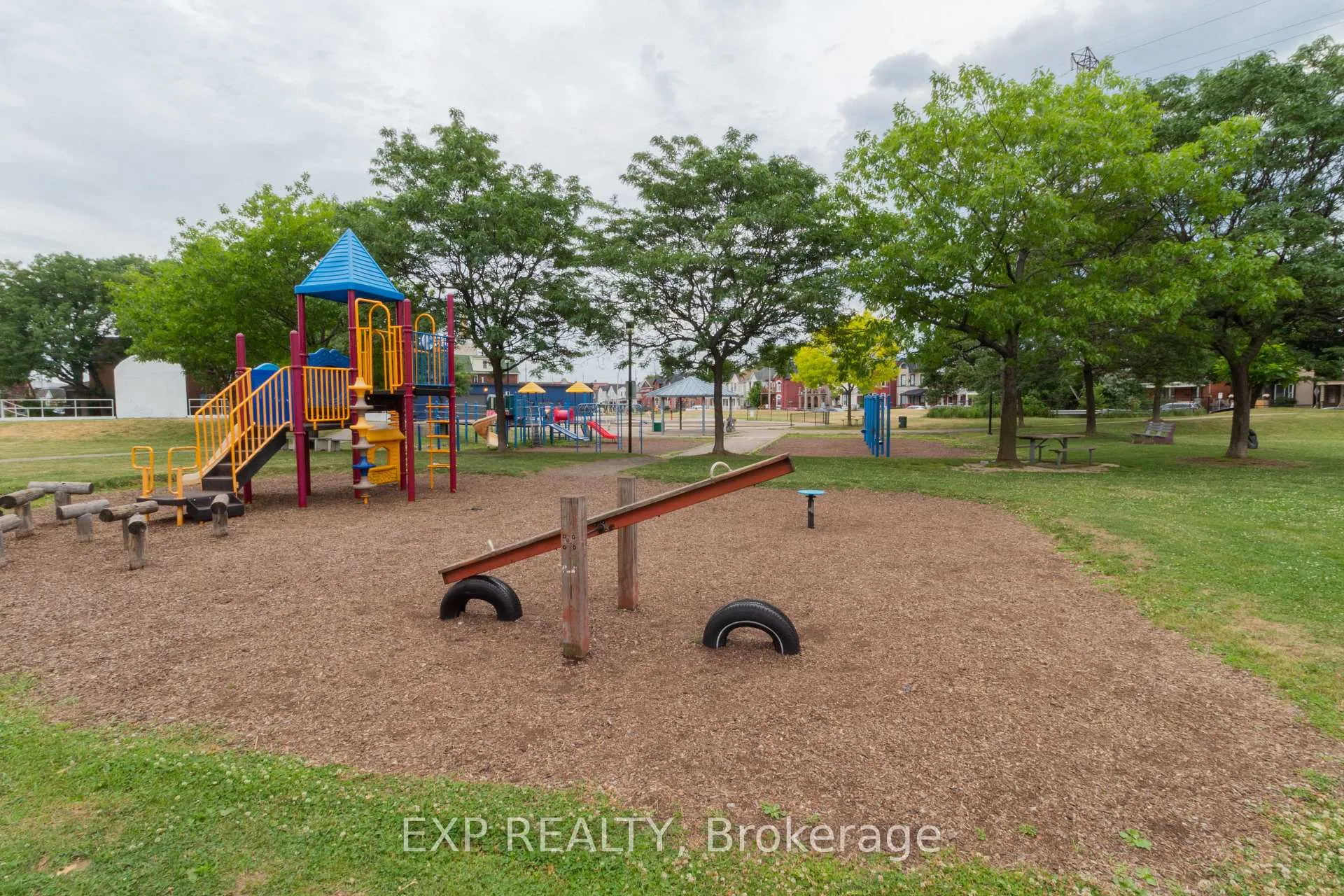 Photo 24 of 14 Milton Avenue, Hamilton, Gibson — HOMEH
