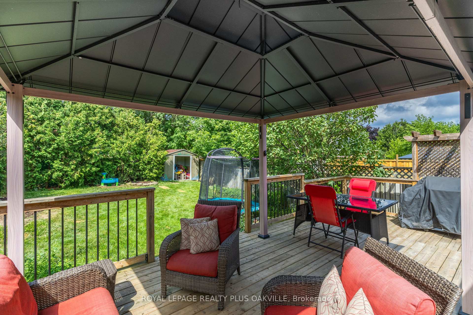 Photo 22 of 158 Bonaventure Drive, Hamilton, Gilbert — HOMEH