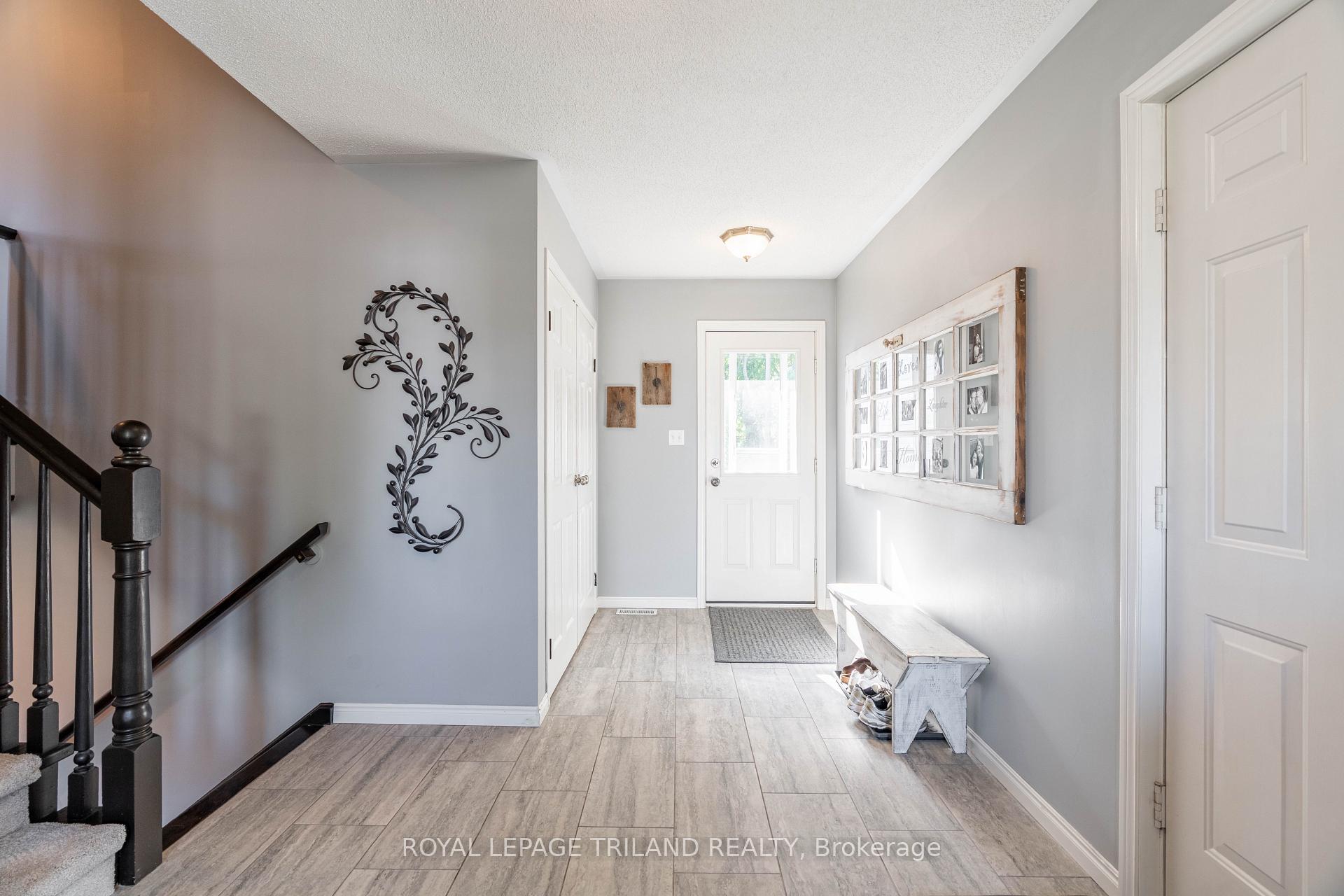 Photo 3 of 107 Mckellar Street, Southwest Middlesex, Glencoe — HOMEH
