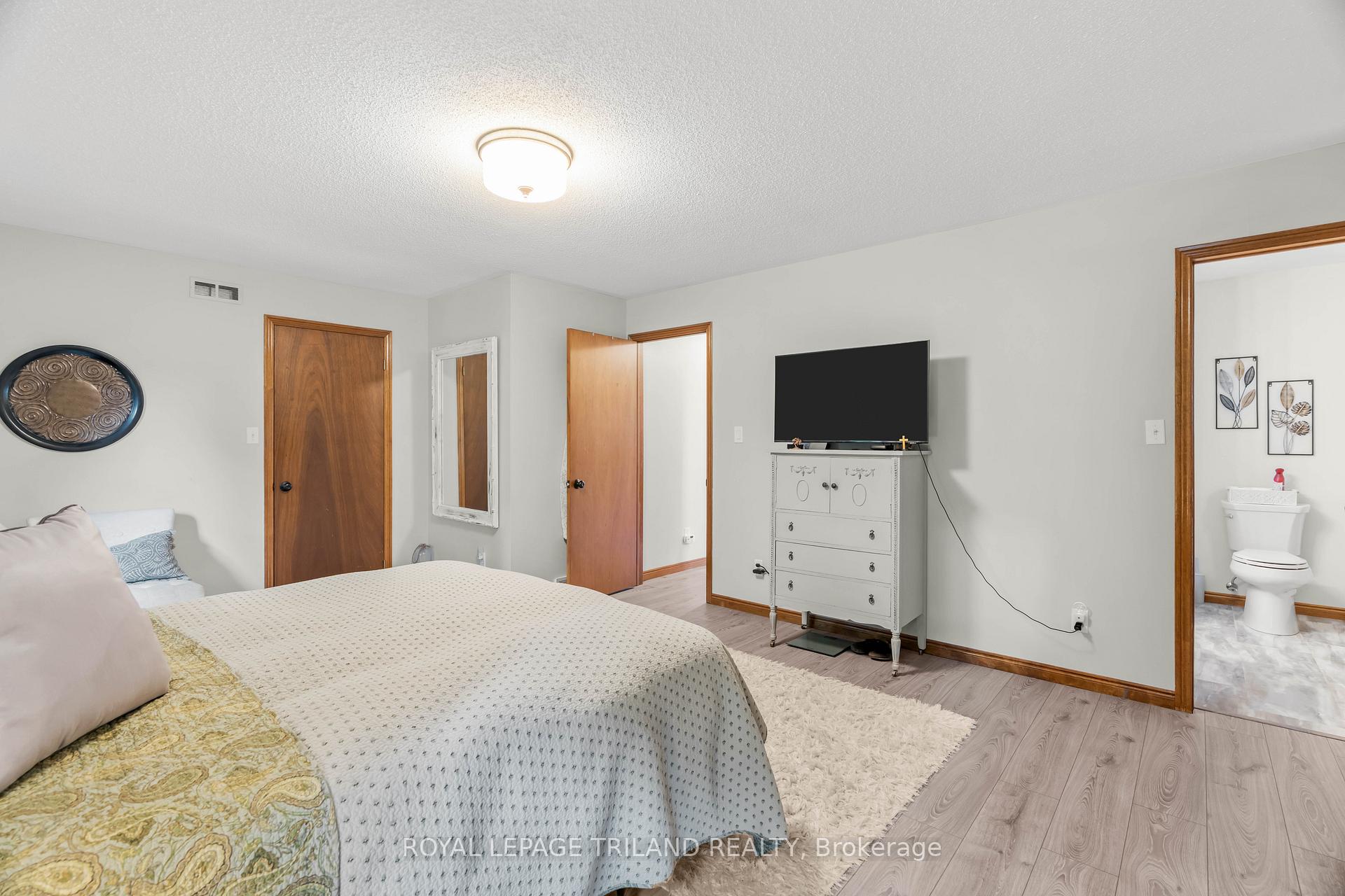 Photo 8 of 107 Mckellar Street, Southwest Middlesex, Glencoe — HOMEH