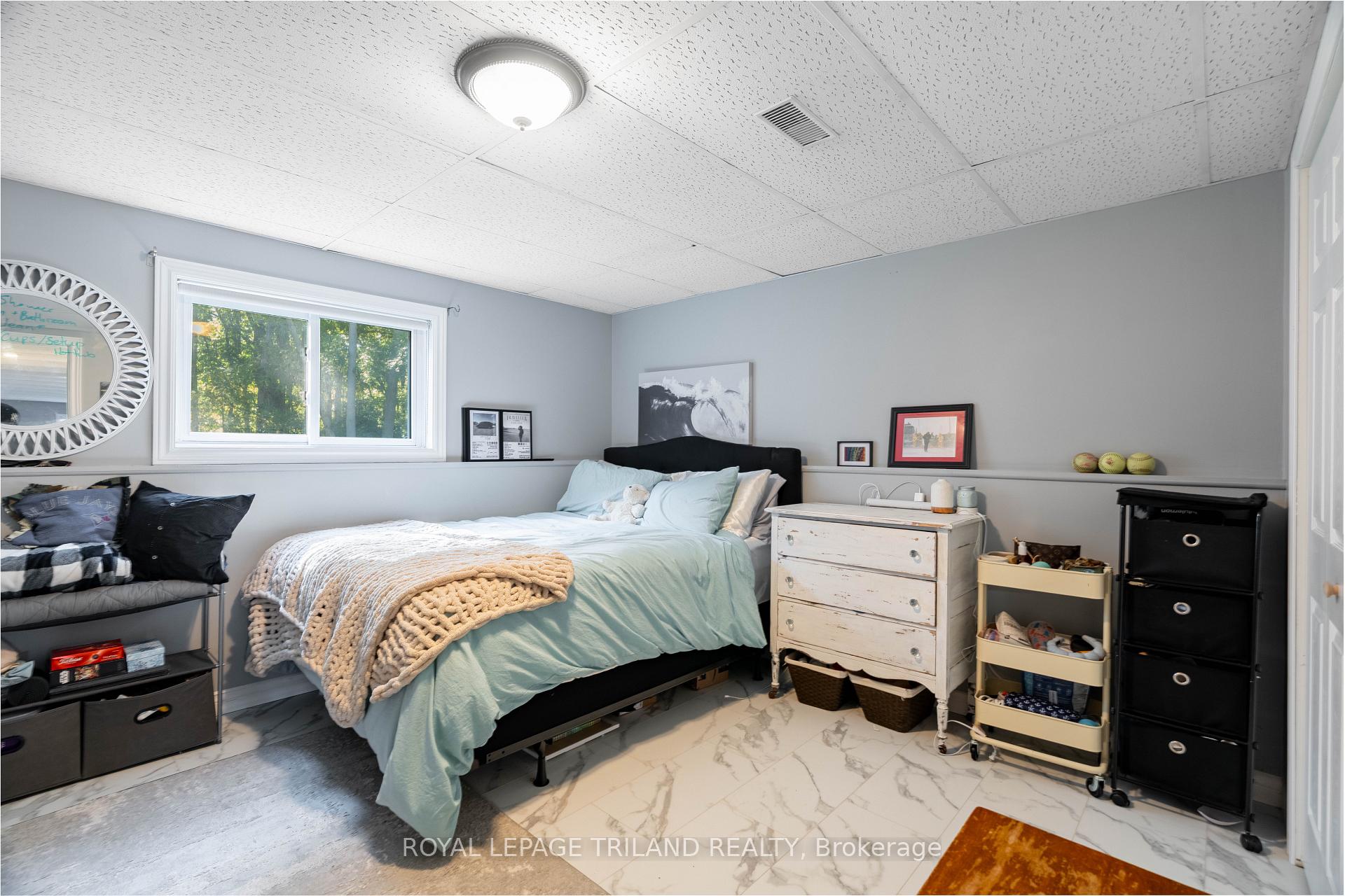 Photo 9 of 107 Mckellar Street, Southwest Middlesex, Glencoe — HOMEH