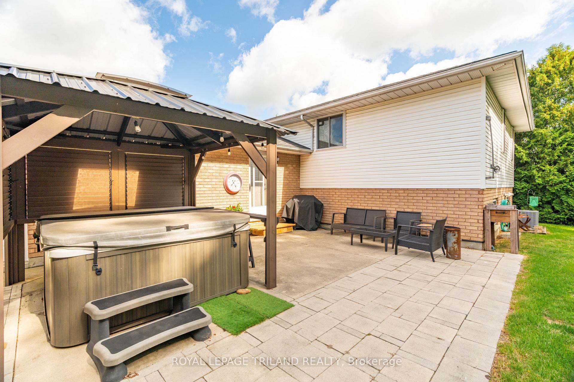 Photo 25 of 107 Mckellar Street, Southwest Middlesex, Glencoe — HOMEH
