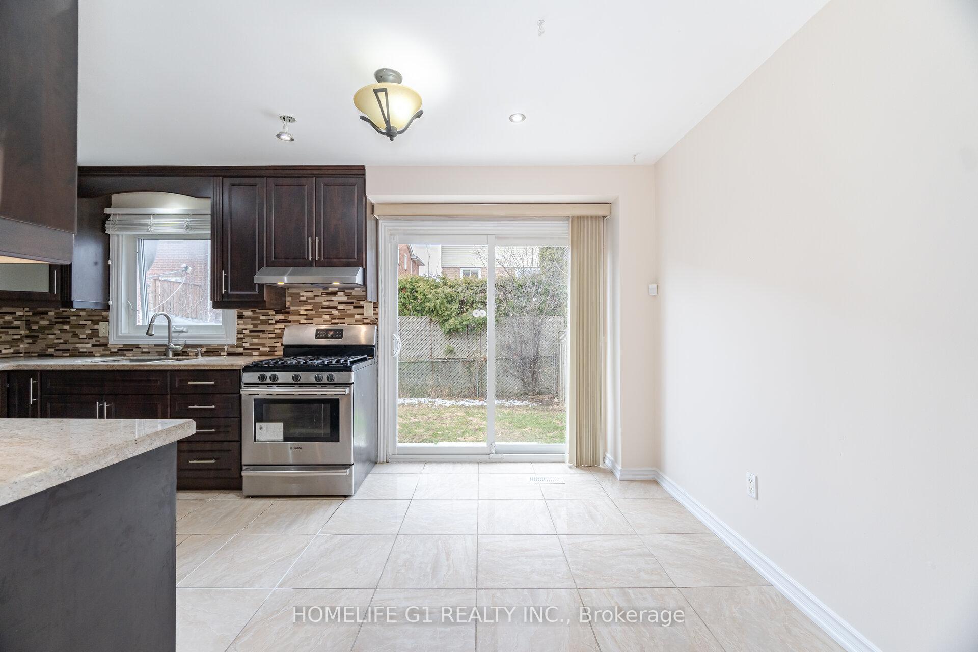 Photo 20 of 18 Laurel Valley Court, Vaughan, Glen Shields — HOMEH