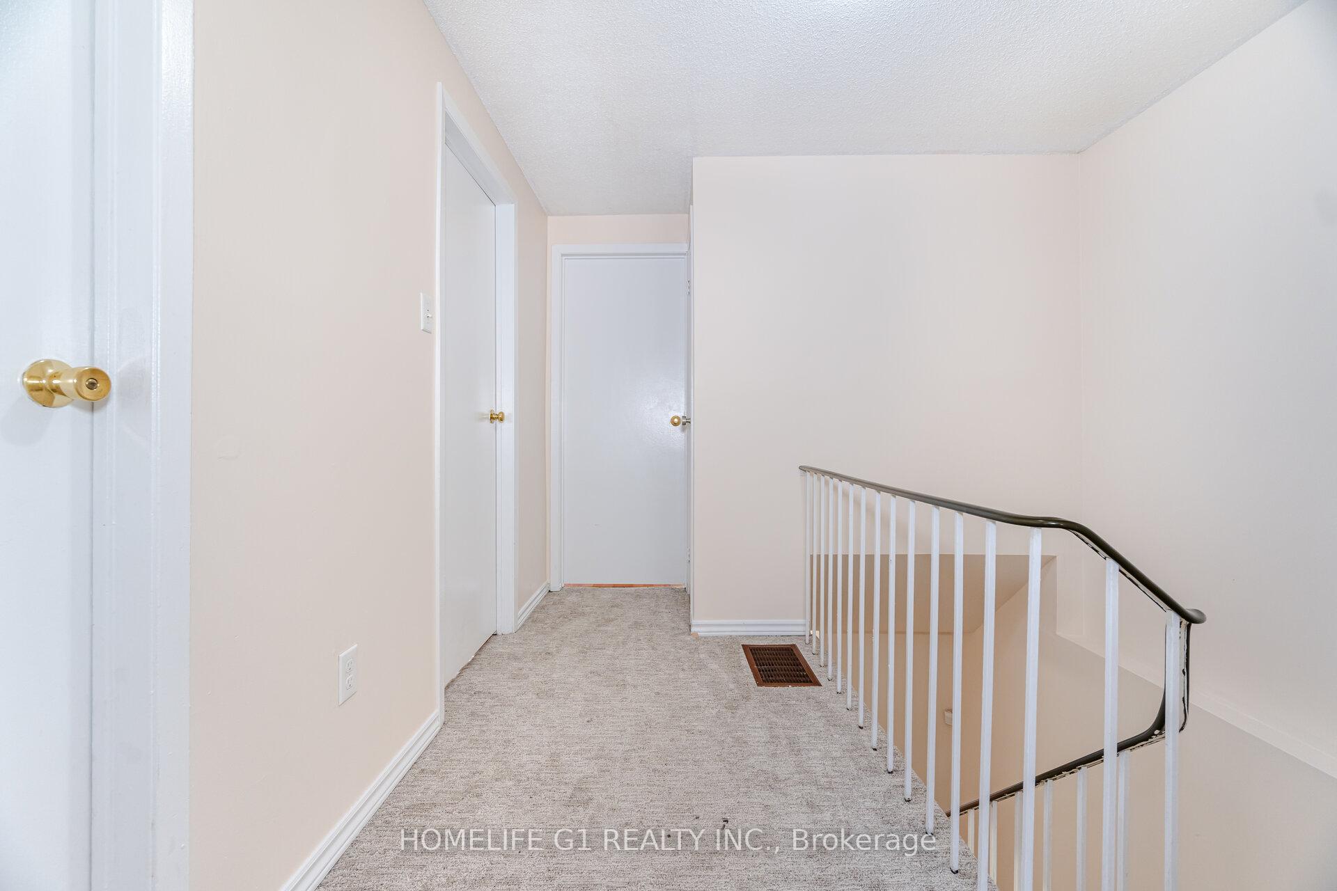 Photo 17 of 18 Laurel Valley Court, Vaughan, Glen Shields — HOMEH