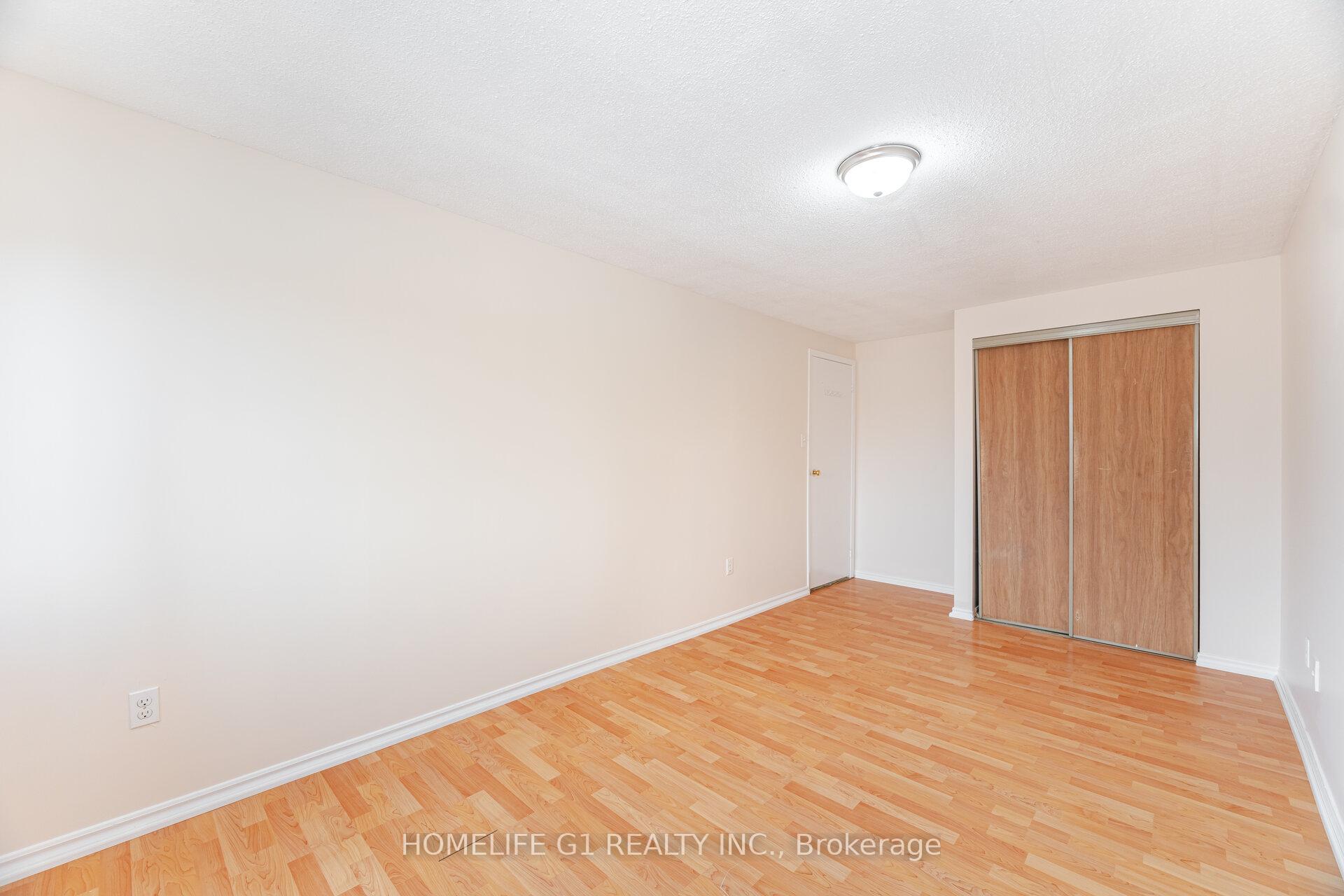 Photo 32 of 18 Laurel Valley Court, Vaughan, Glen Shields — HOMEH