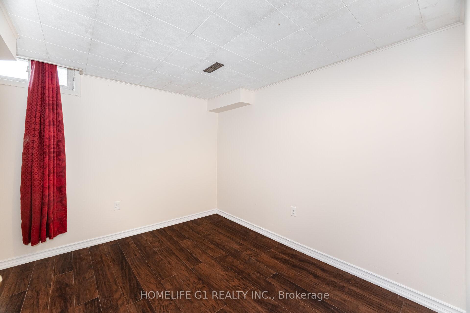 Photo 38 of 18 Laurel Valley Court, Vaughan, Glen Shields — HOMEH