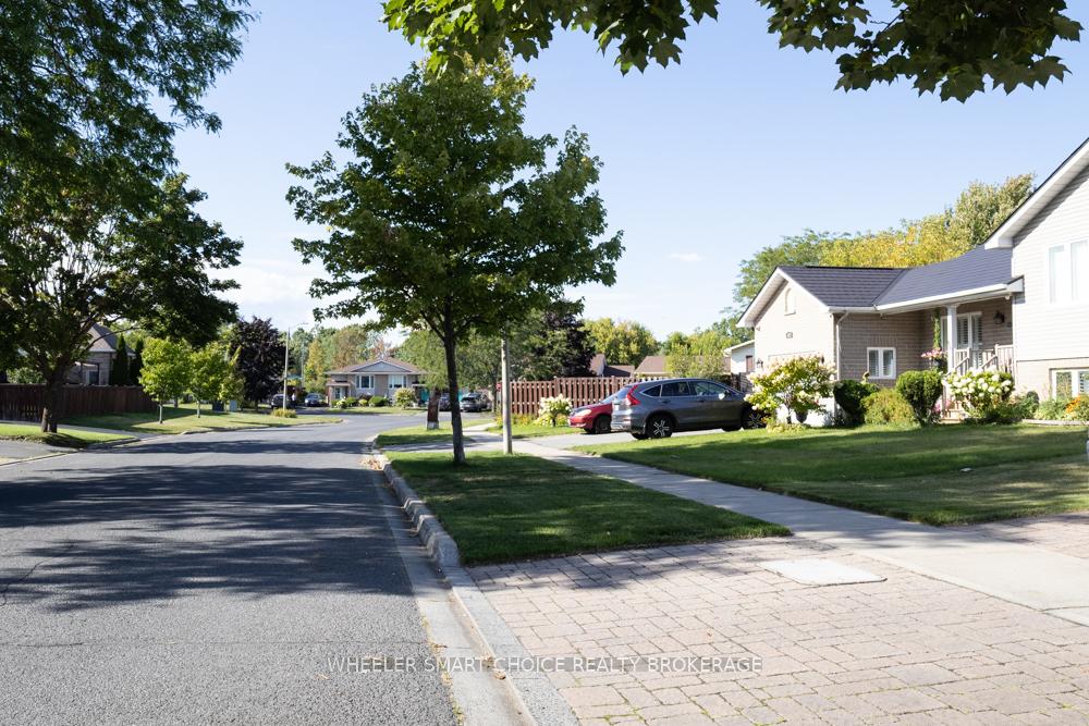 Photo 36 of 402 Ellen Avenue, Cornwall — HOMEH