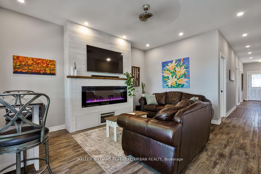 Photo 12 of 210 Morrison Avenue, Brock, Beaverton — HOMEH