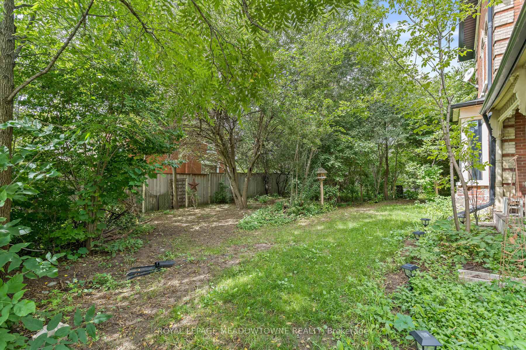 Photo 3 of 173 Perth Street, Halton Hills, Acton — HOMEH