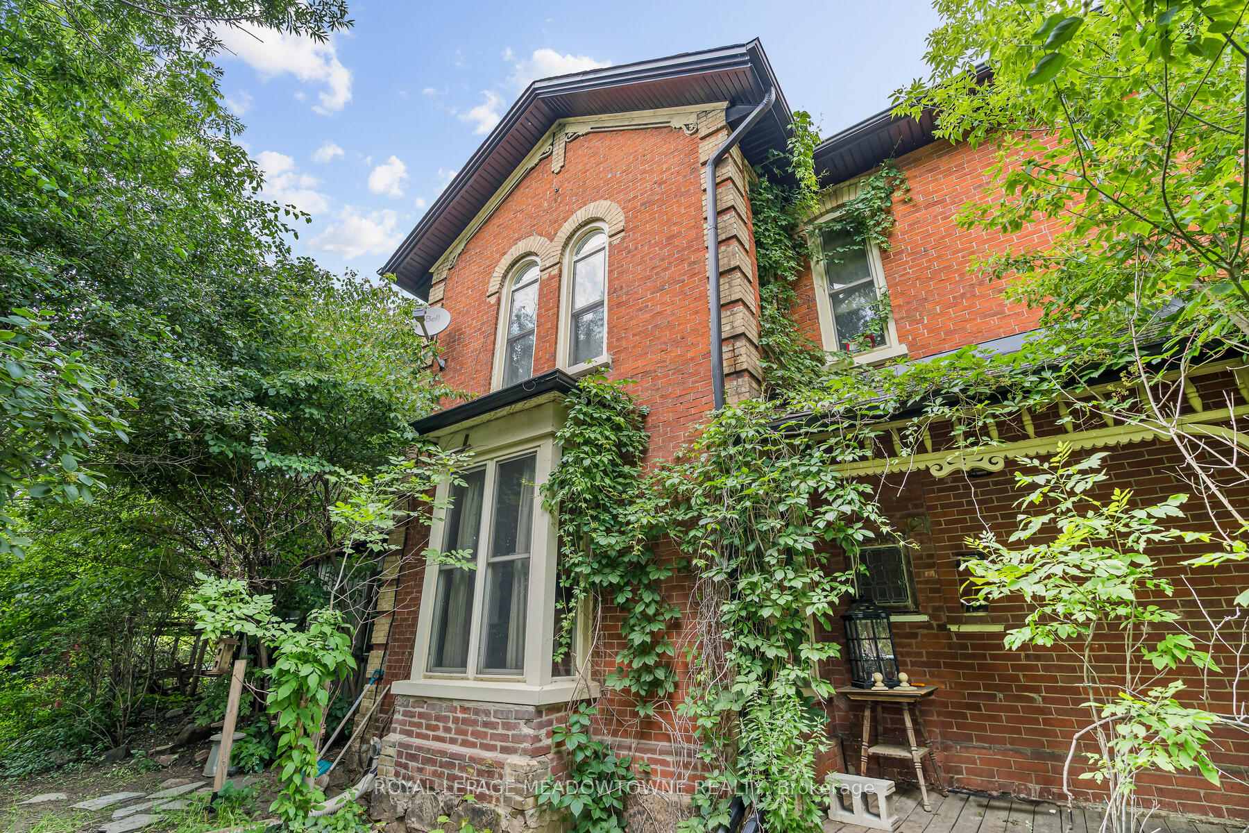 Photo 10 of 173 Perth Street, Halton Hills, Acton — HOMEH