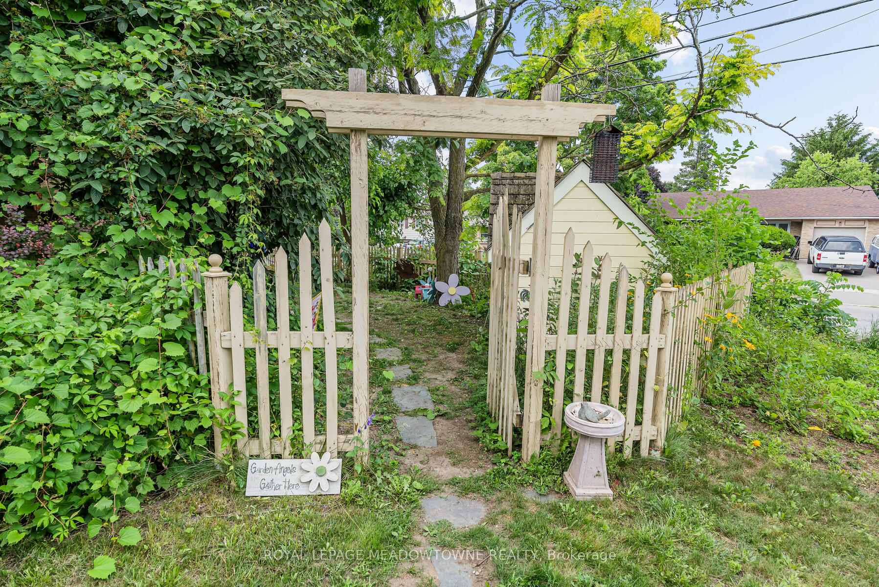 Photo 15 of 173 Perth Street, Halton Hills, Acton — HOMEH