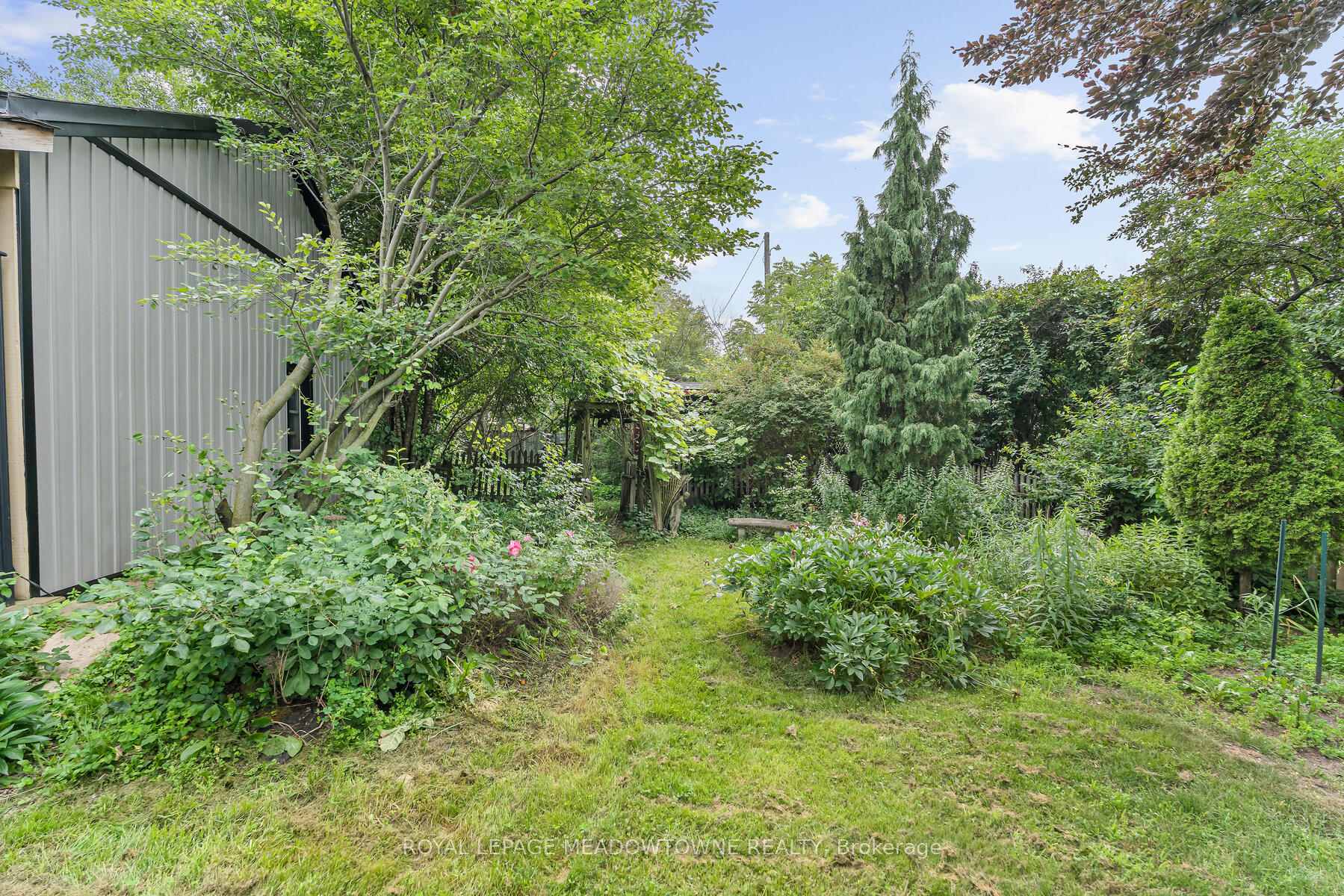 Photo 24 of 173 Perth Street, Halton Hills, Acton — HOMEH