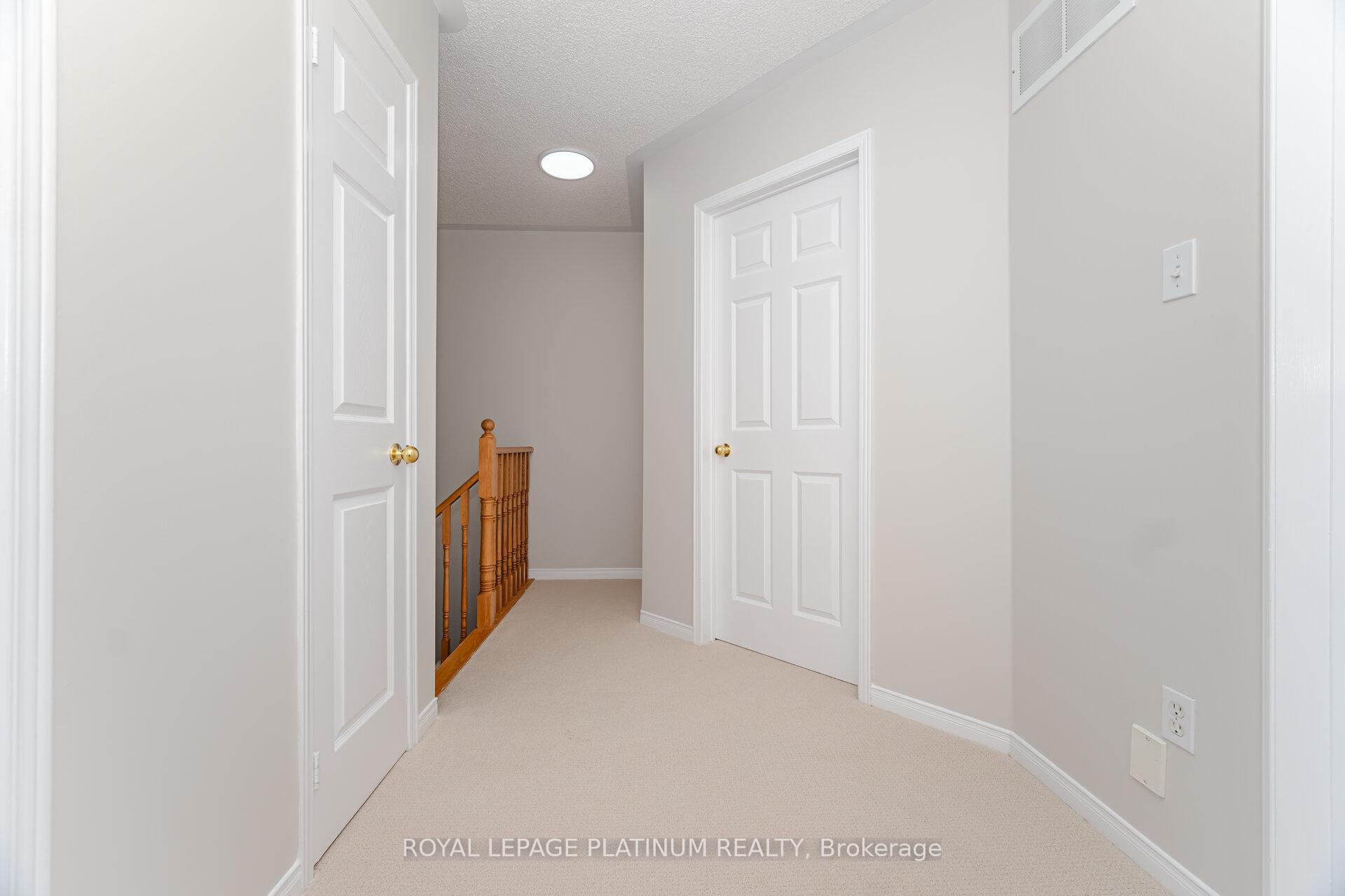 Photo 15 of 32 Penbridge Circle, Brampton, Fletcher's Meadow — HOMEH
