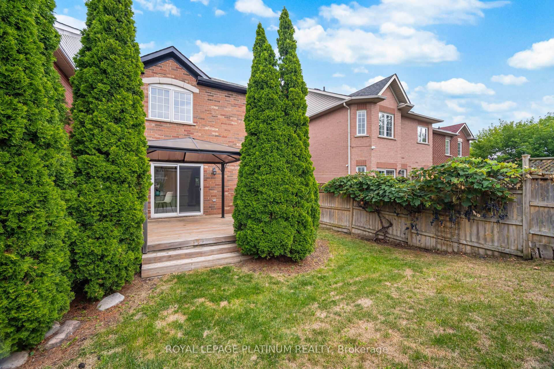 Photo 23 of 32 Penbridge Circle, Brampton, Fletcher's Meadow — HOMEH
