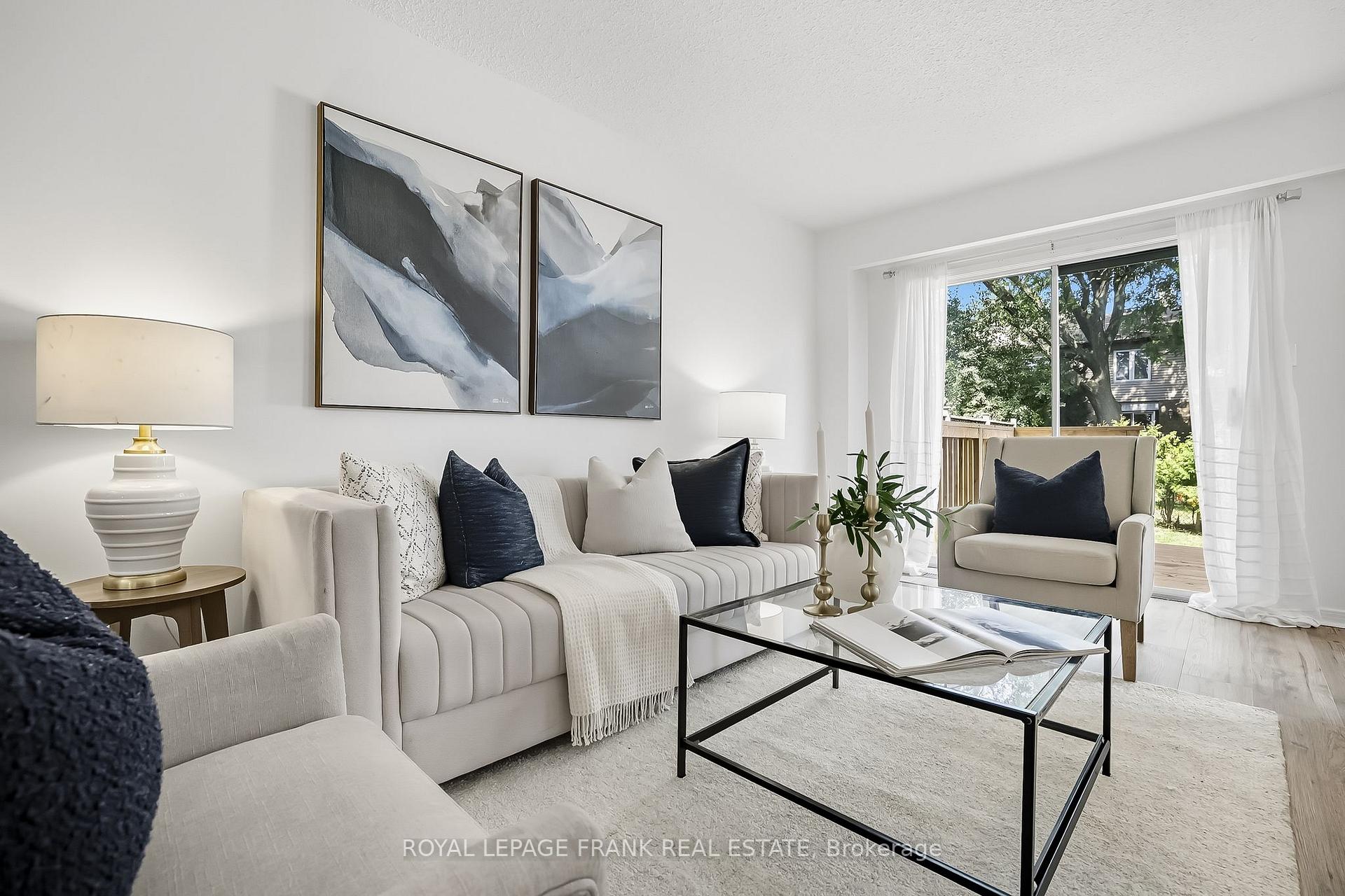 Photo 15 of 72 Reginald Crescent, Markham, Markham Village — HOMEH