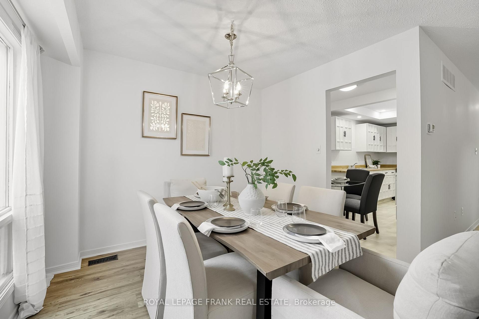 Photo 14 of 72 Reginald Crescent, Markham, Markham Village — HOMEH