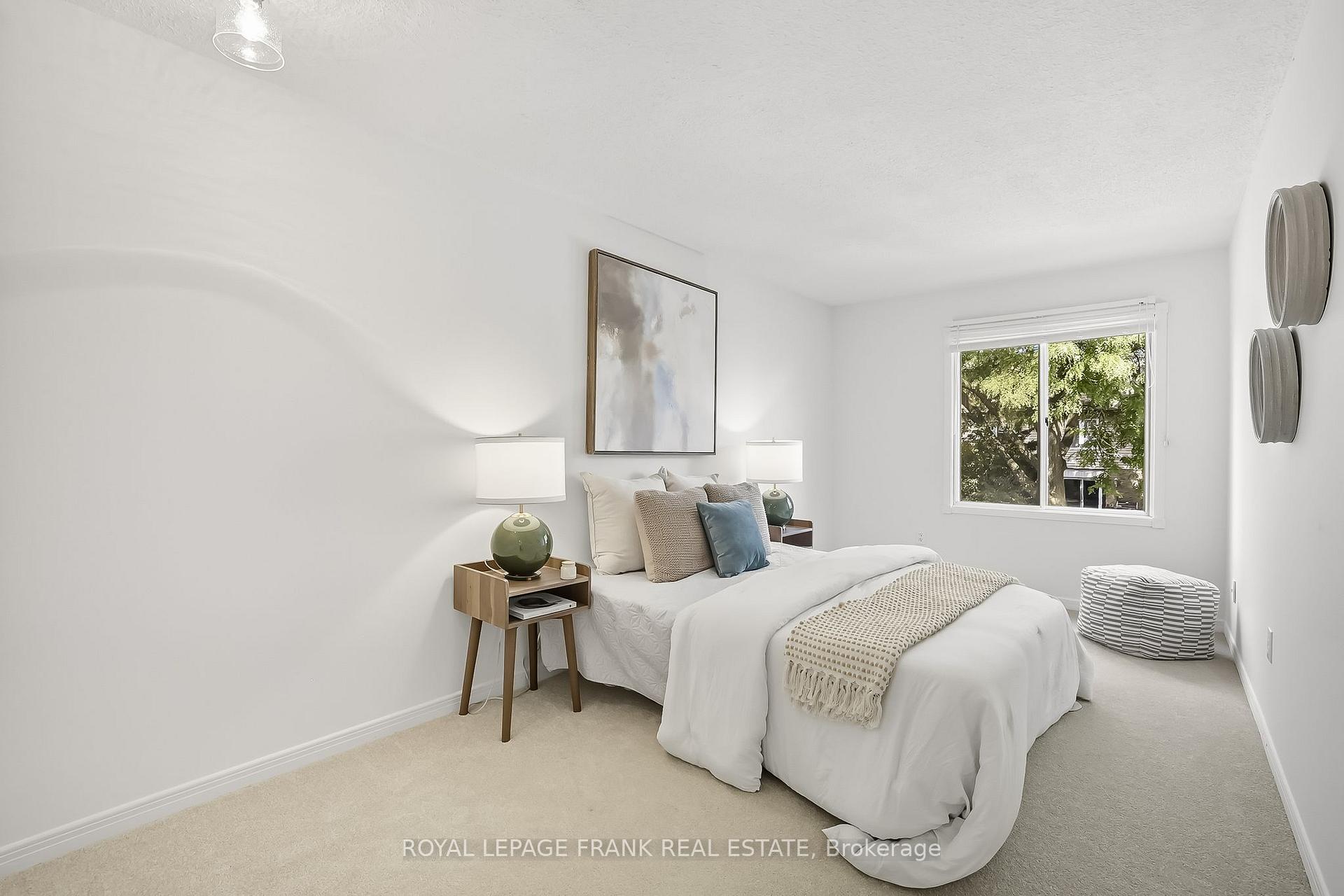 Photo 23 of 72 Reginald Crescent, Markham, Markham Village — HOMEH