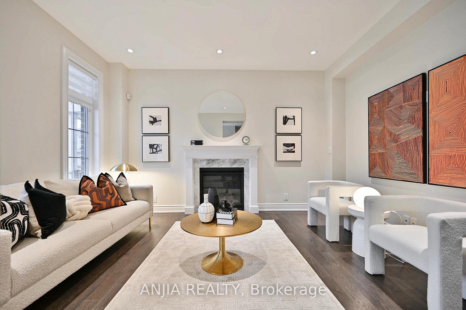 Photo 7 of 19 York Downs Boulevard, Markham, Angus Glen — HOMEH