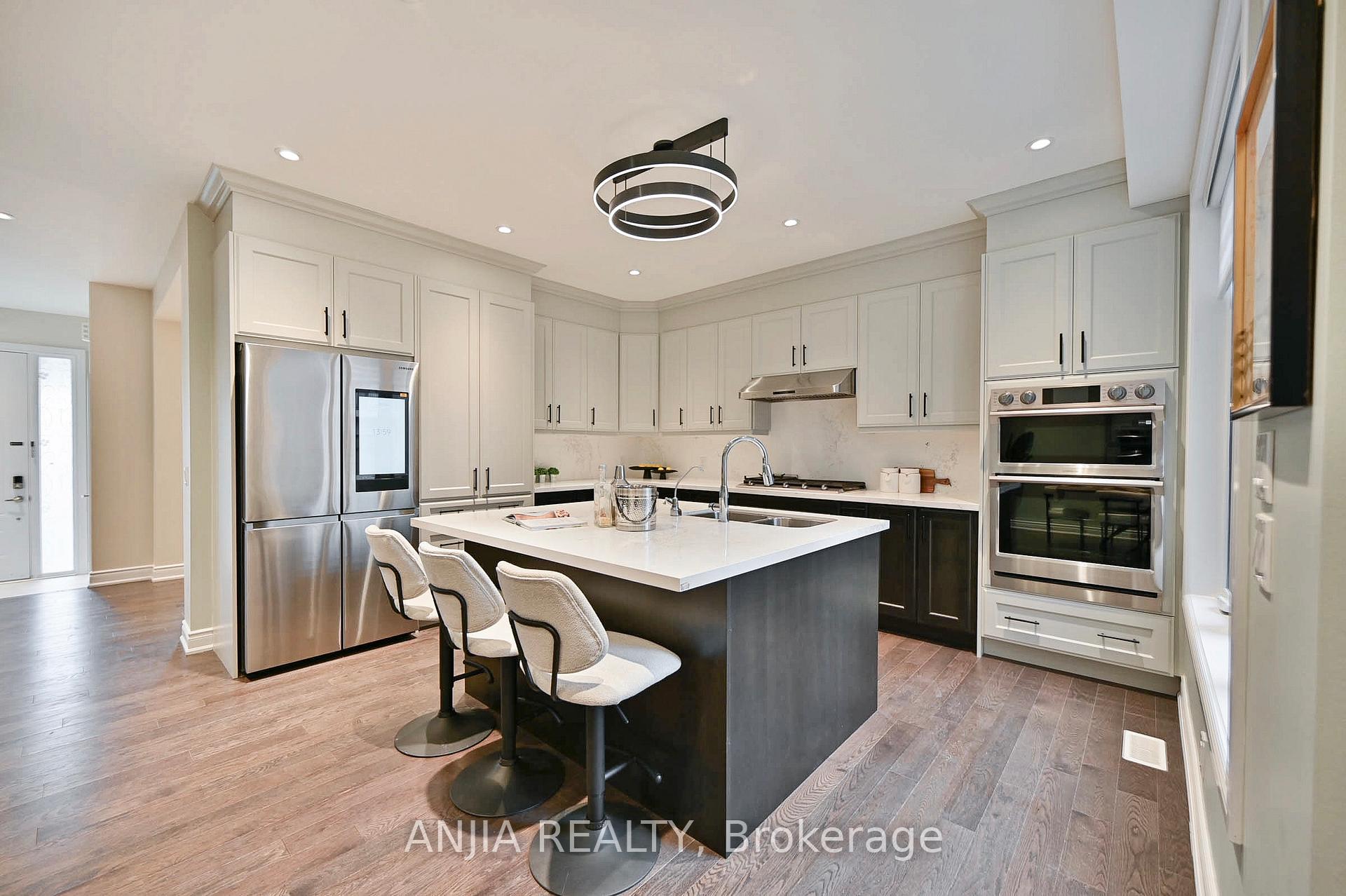 Photo 15 of 19 York Downs Boulevard, Markham, Angus Glen — HOMEH