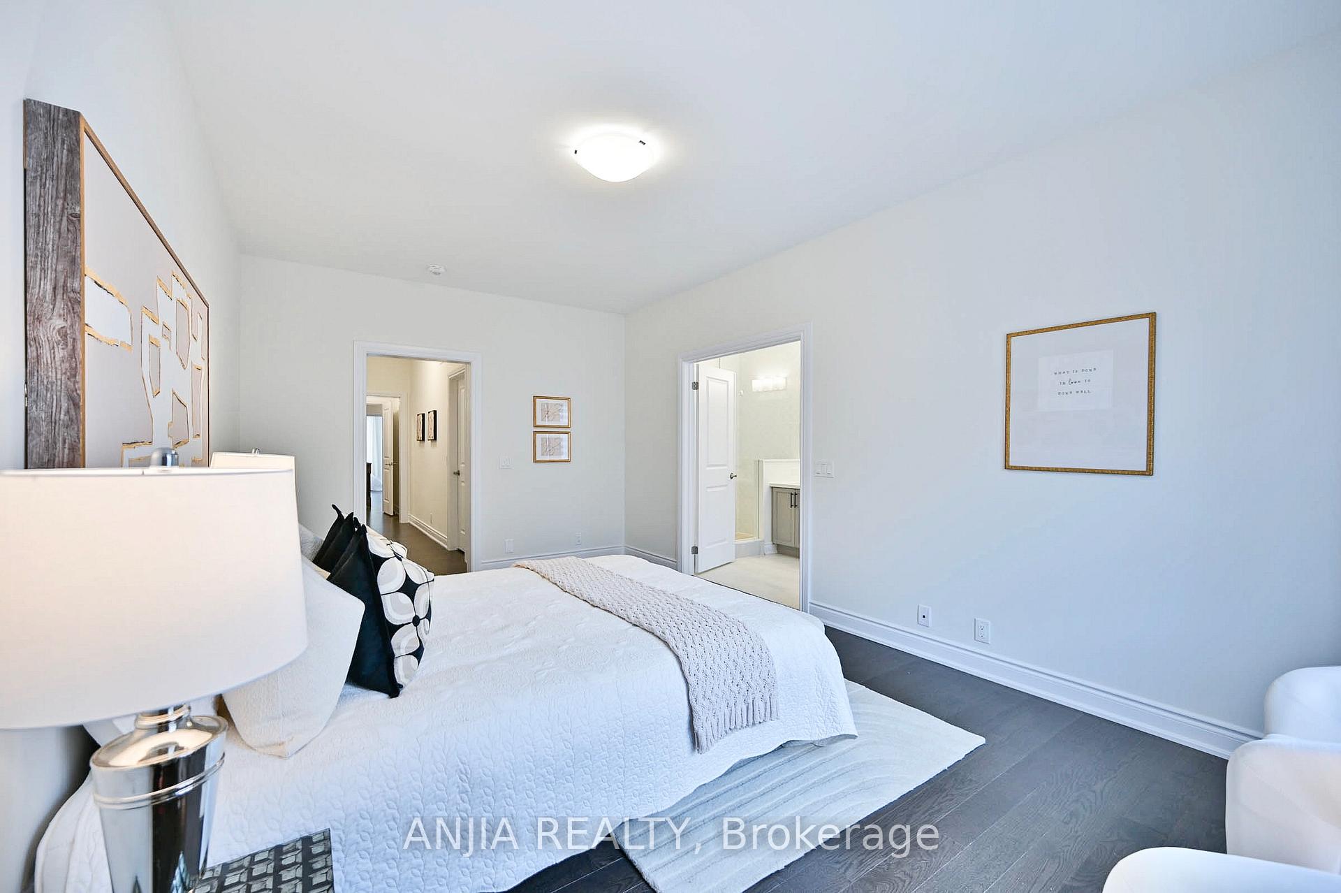 Photo 16 of 19 York Downs Boulevard, Markham, Angus Glen — HOMEH