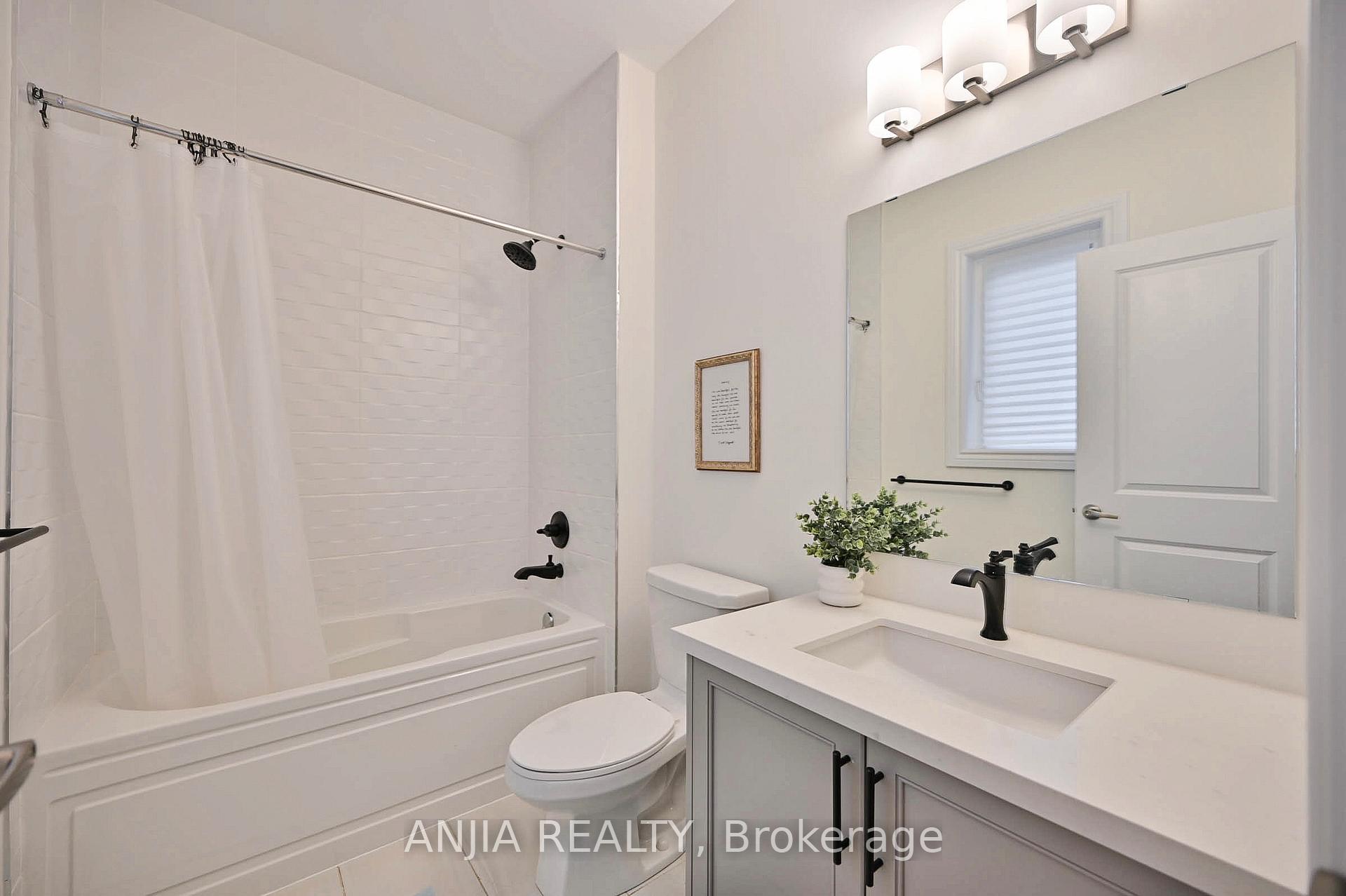 Photo 9 of 19 York Downs Boulevard, Markham, Angus Glen — HOMEH