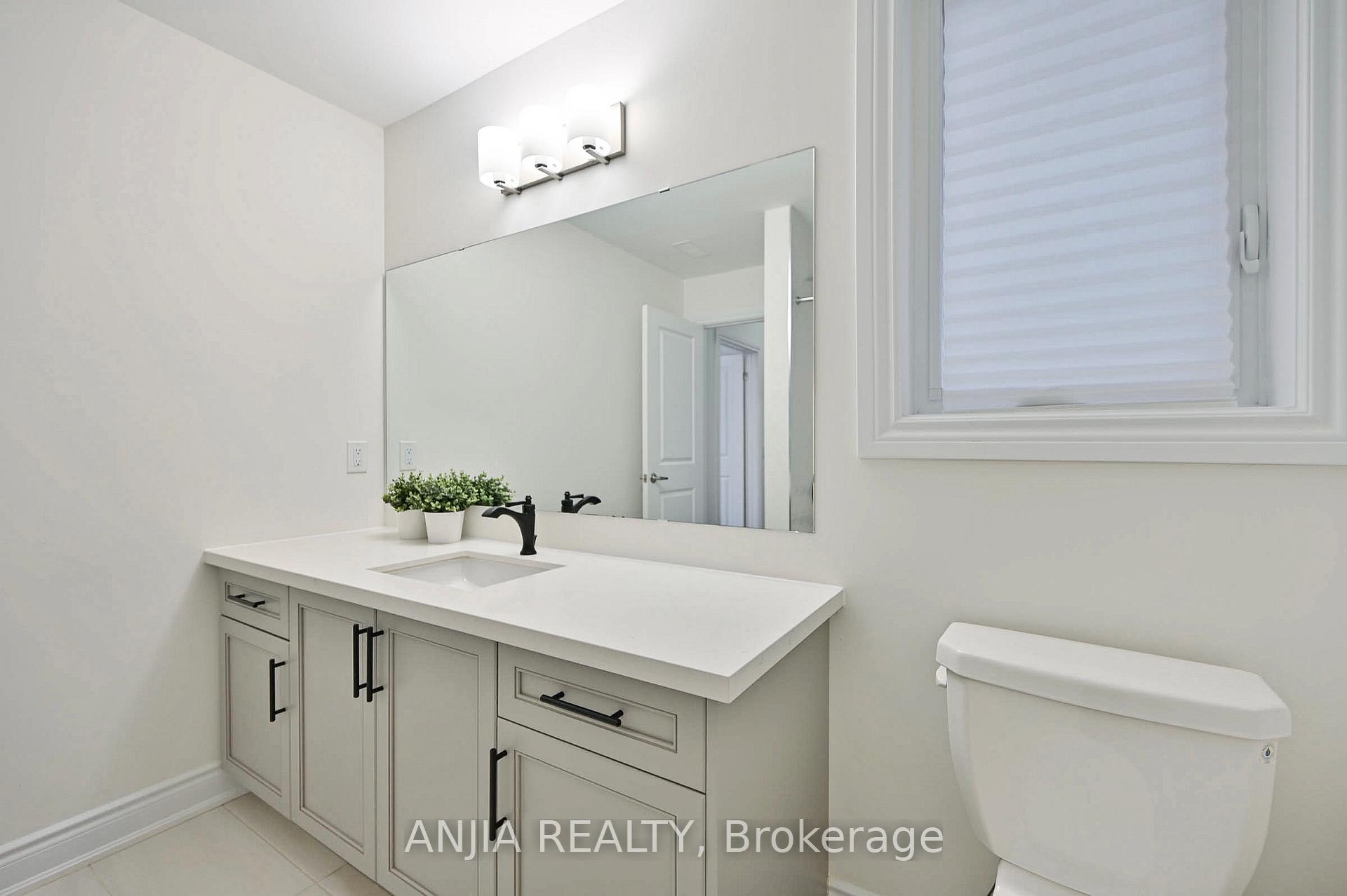 Photo 32 of 19 York Downs Boulevard, Markham, Angus Glen — HOMEH