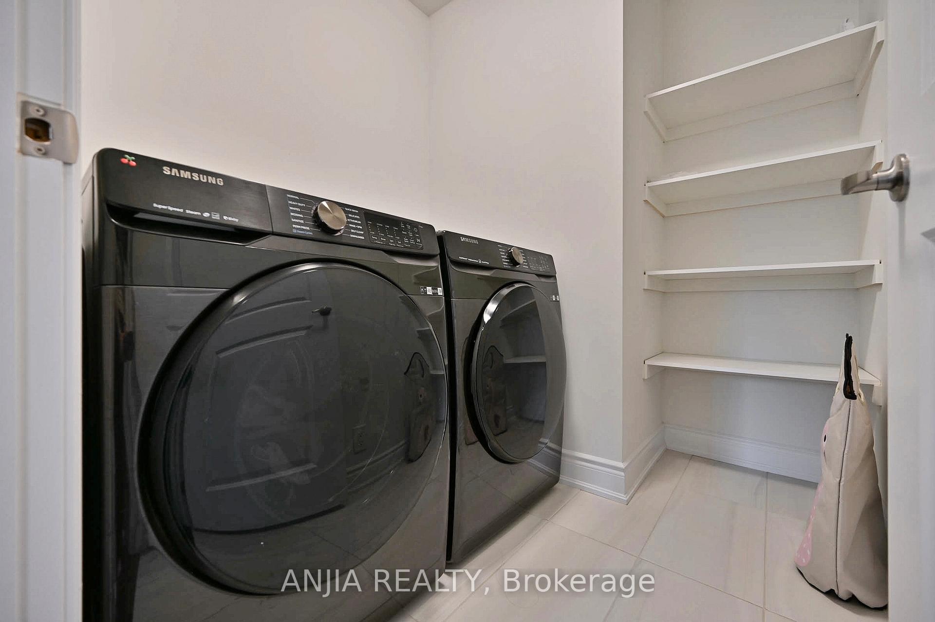 Photo 44 of 19 York Downs Boulevard, Markham, Angus Glen — HOMEH