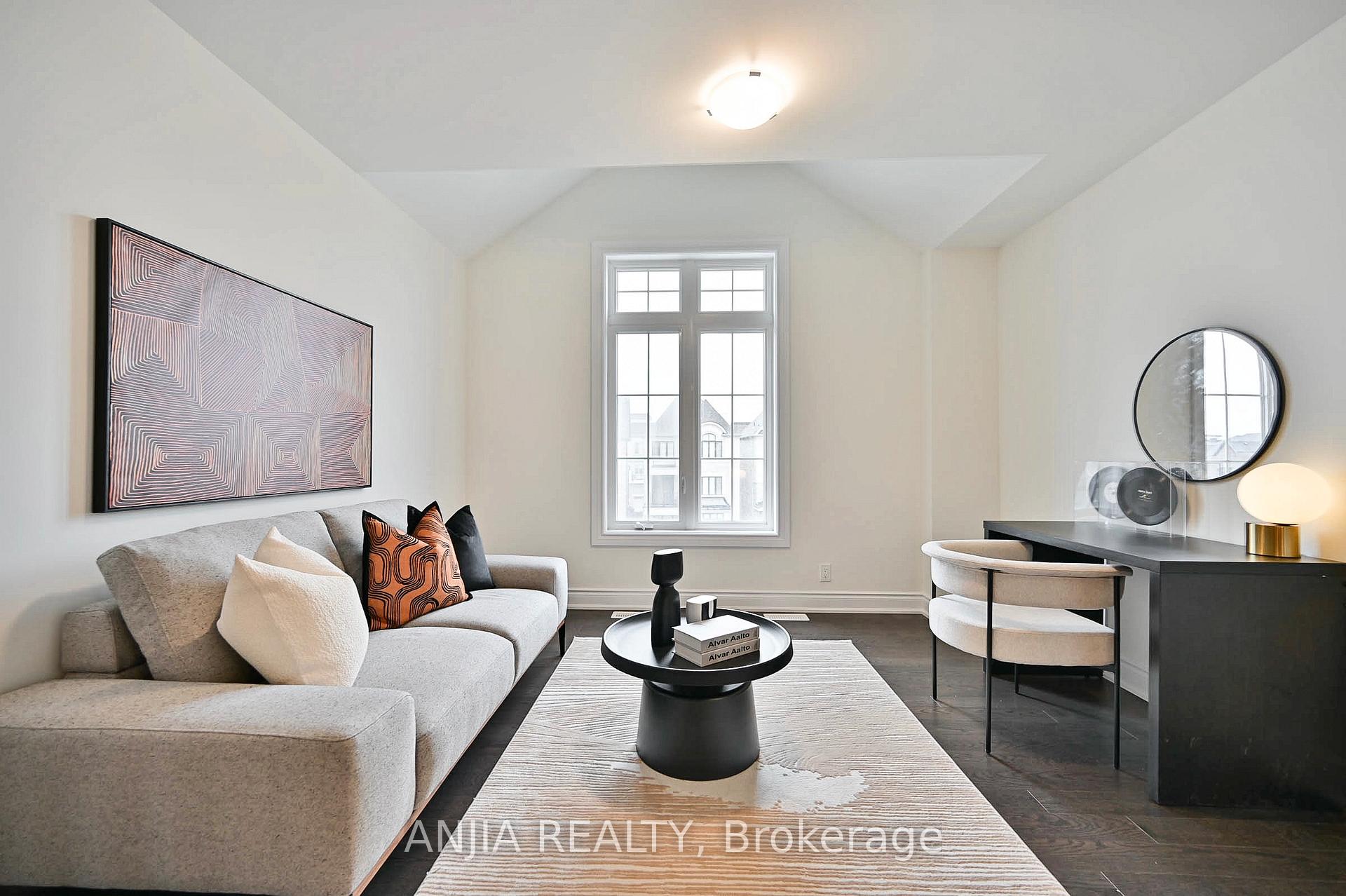 Photo 42 of 19 York Downs Boulevard, Markham, Angus Glen — HOMEH
