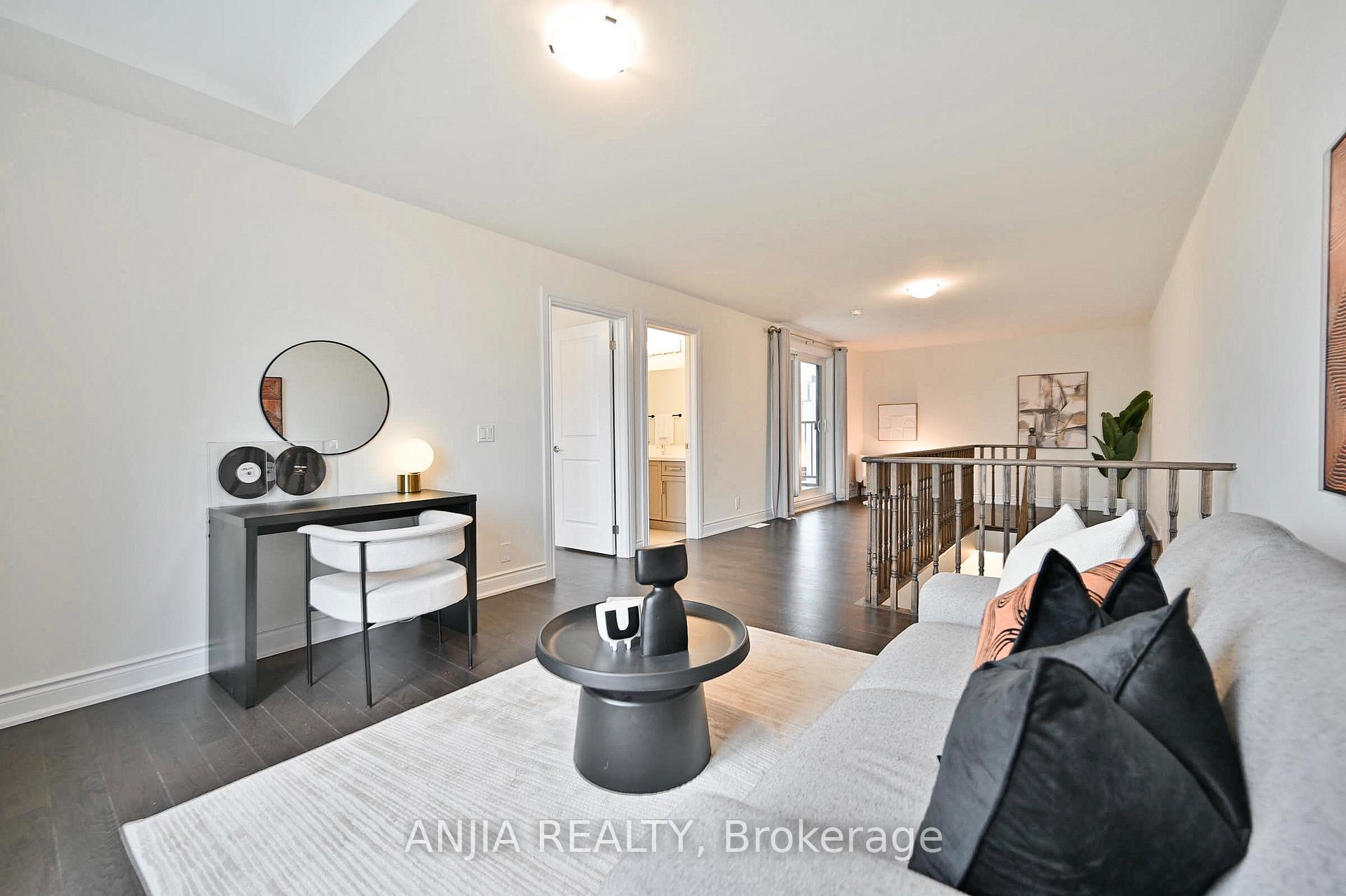 Photo 22 of 19 York Downs Boulevard, Markham, Angus Glen — HOMEH
