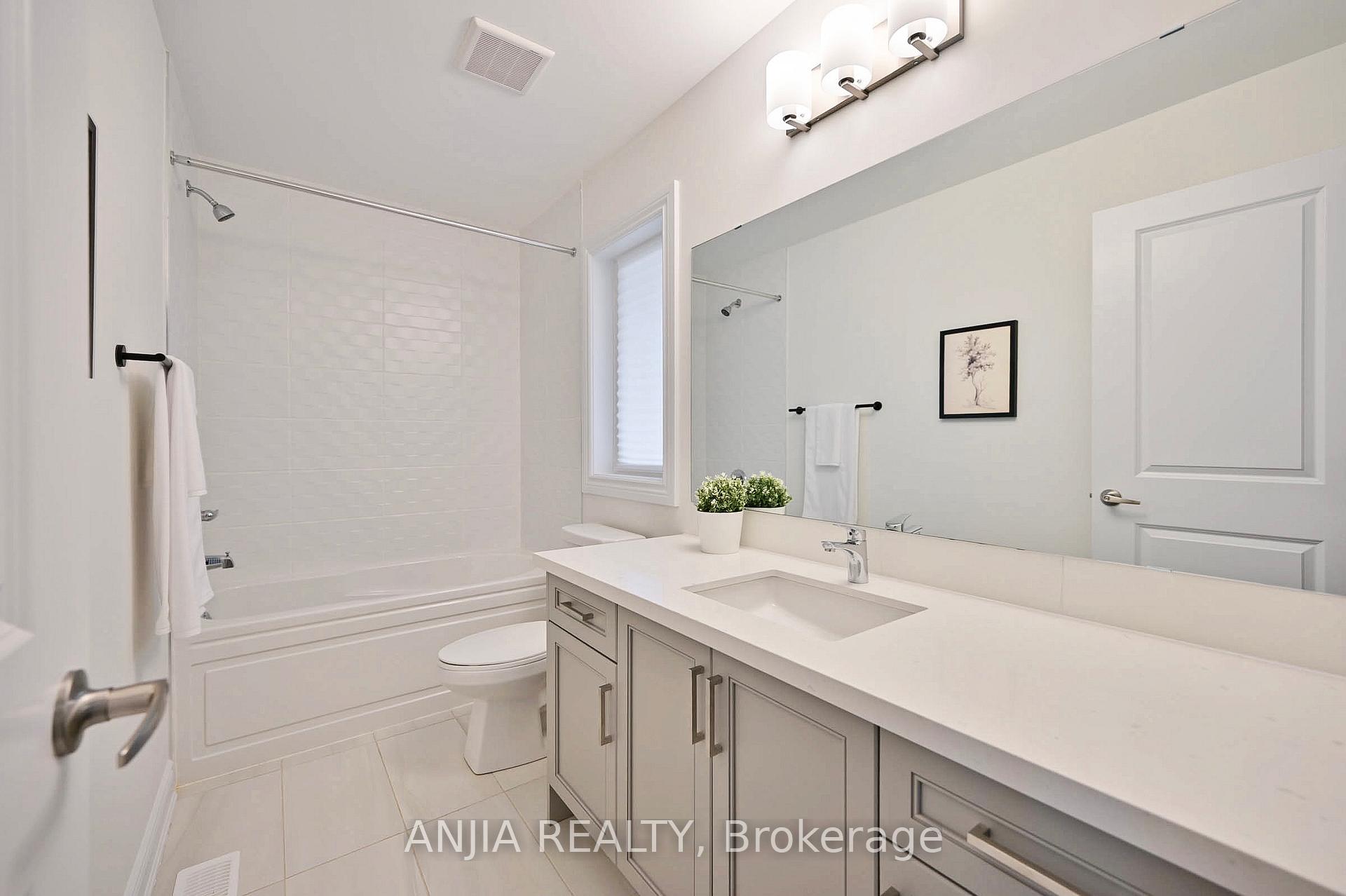 Photo 28 of 19 York Downs Boulevard, Markham, Angus Glen — HOMEH