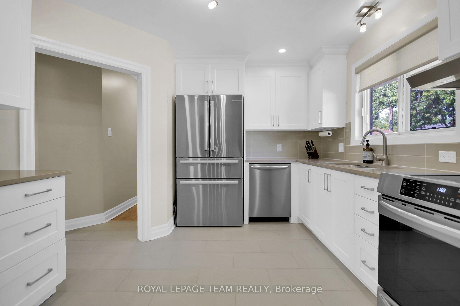 Photo 15 of 43 Epworth Avenue, Ottawa, Meadowlands/St. Claire Gardens — HOMEH