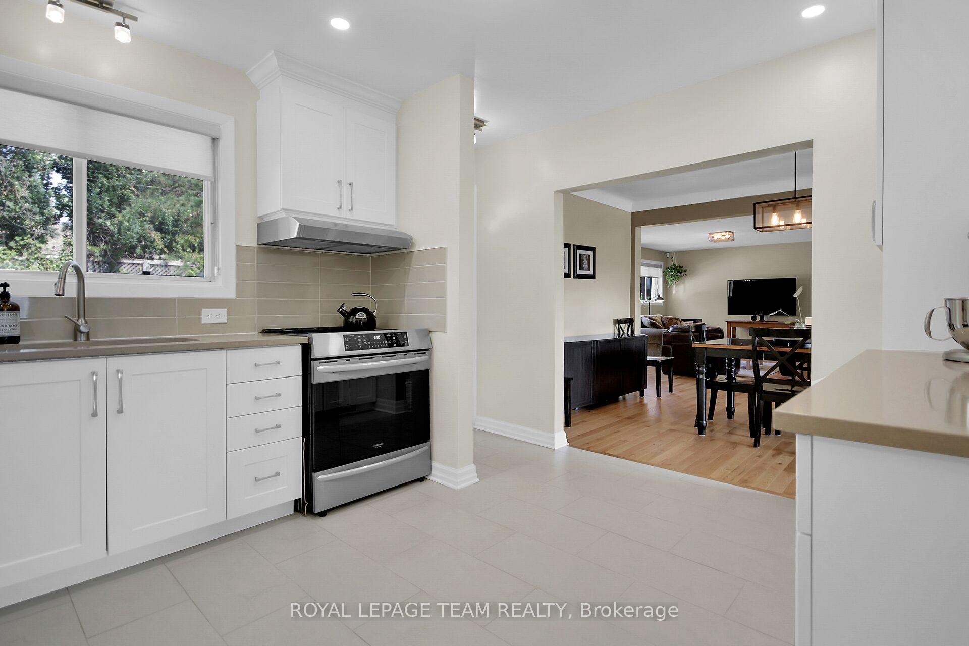Photo 14 of 43 Epworth Avenue, Ottawa, Meadowlands/St. Claire Gardens — HOMEH